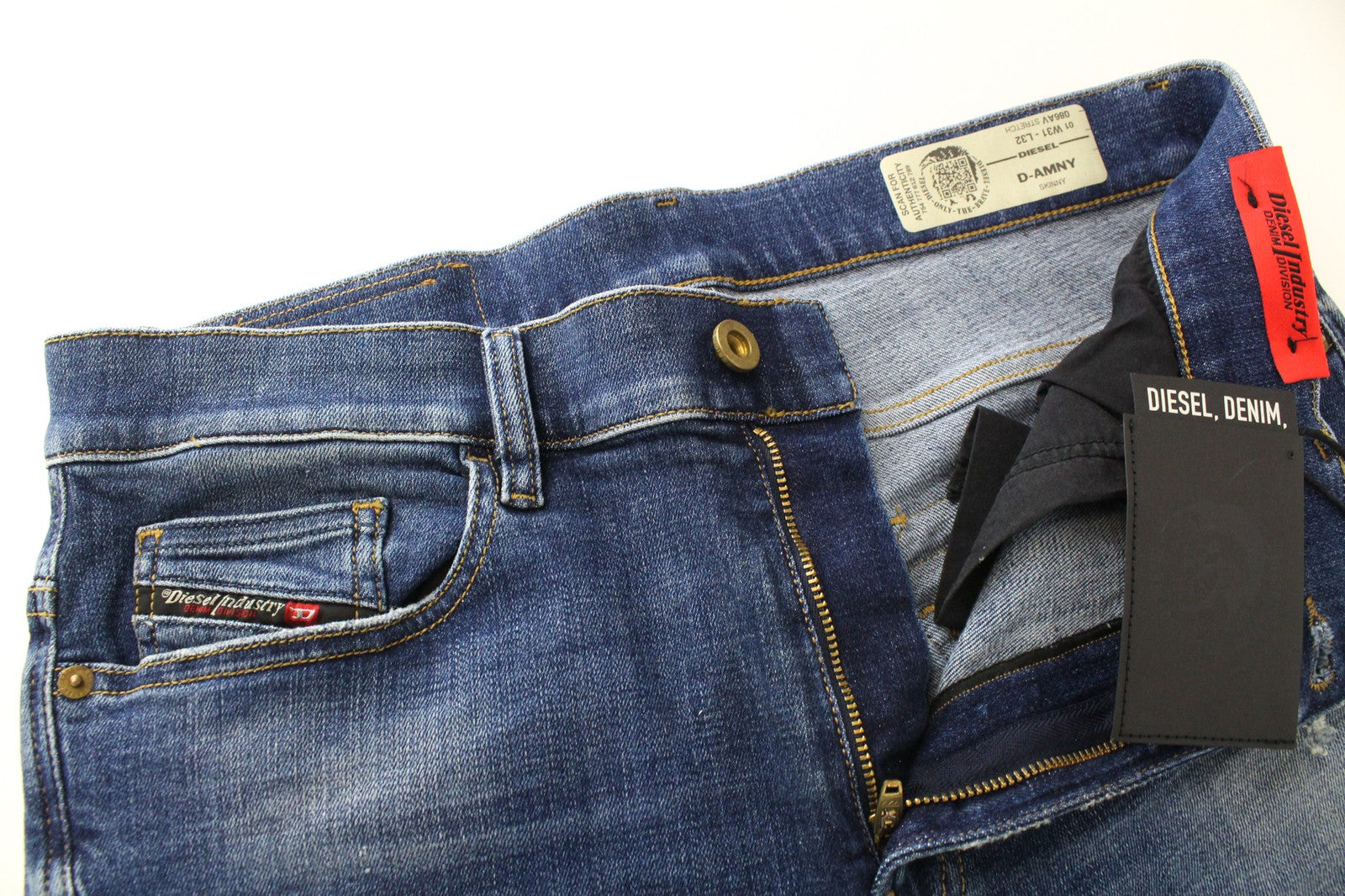 DIESEL D-Amny 086AV W31/L32 vyriški tamprūs džinsai su užtrauktuku, aptempti, dirbtinai sendinti 