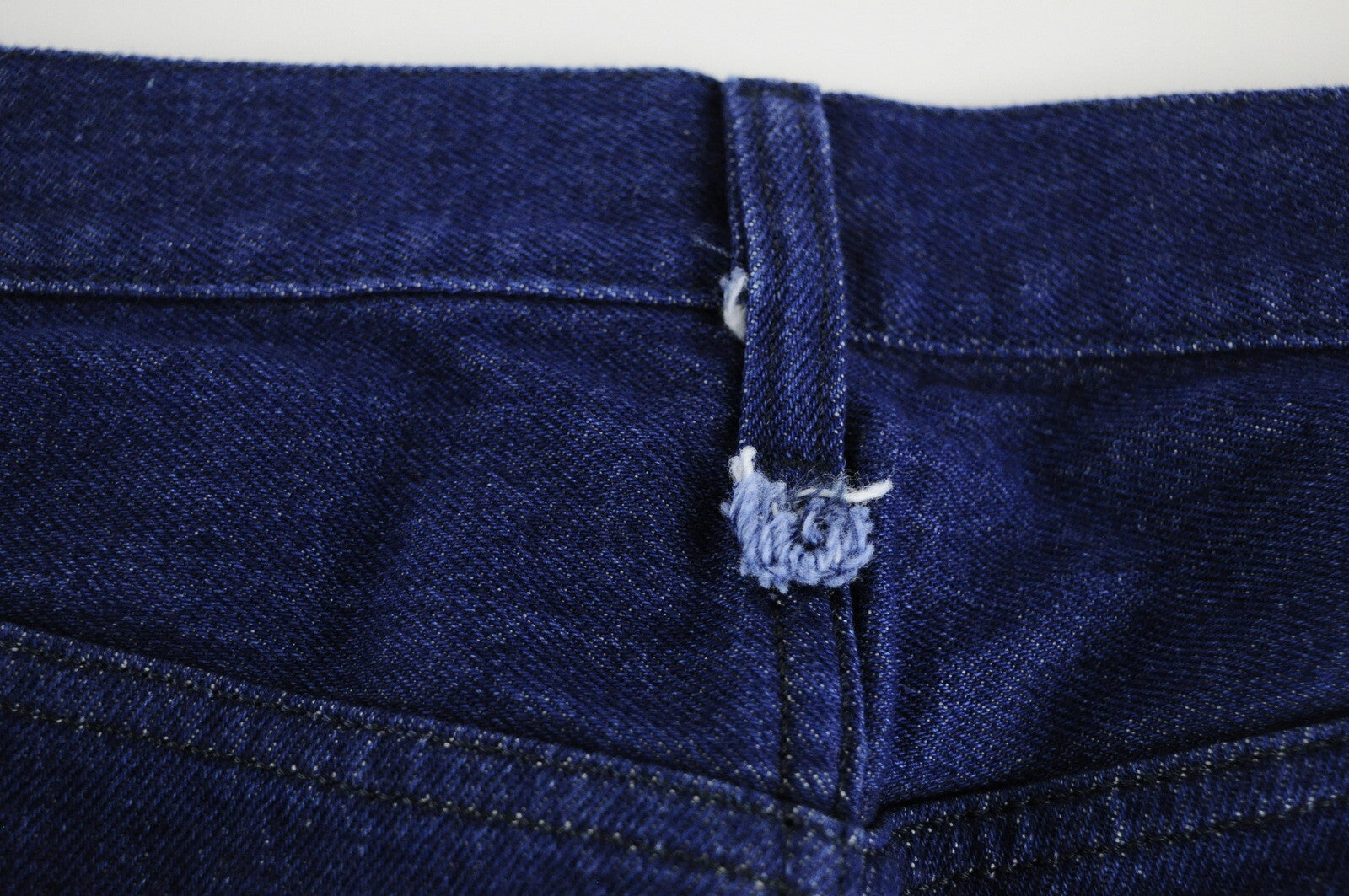 DIESEL Mharky 069GV vyriški džinsai W34 tamsiai mėlyni su sagomis 