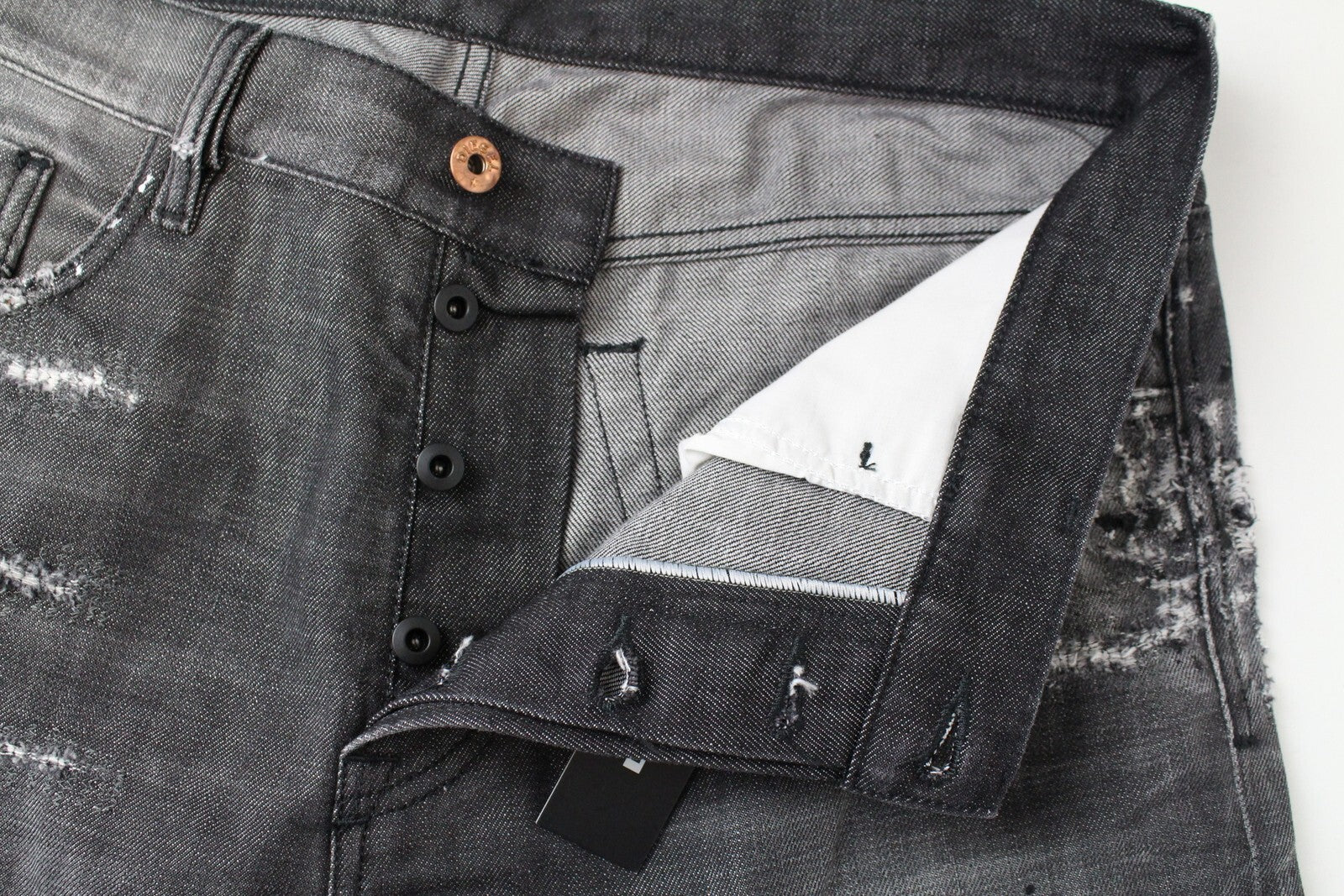 DIESEL Mharky 083AB vyriški džinsai W34 pilki, dirbtinai sendinti, ploni, su sagomis 