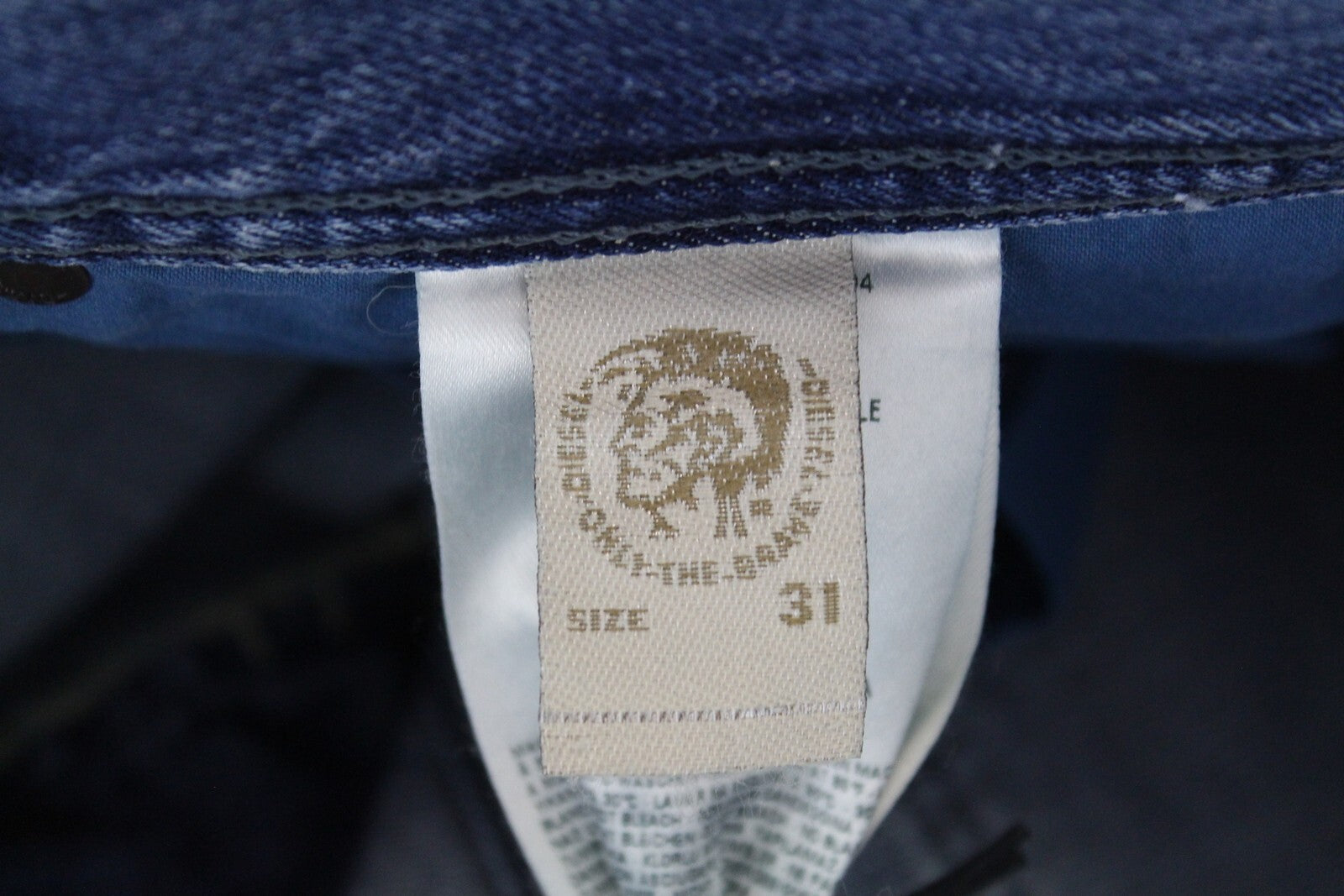 DIESEL Rhial 084FC Mens Jeans W31/L32 Slim  Buttoned Light Blue Carrot