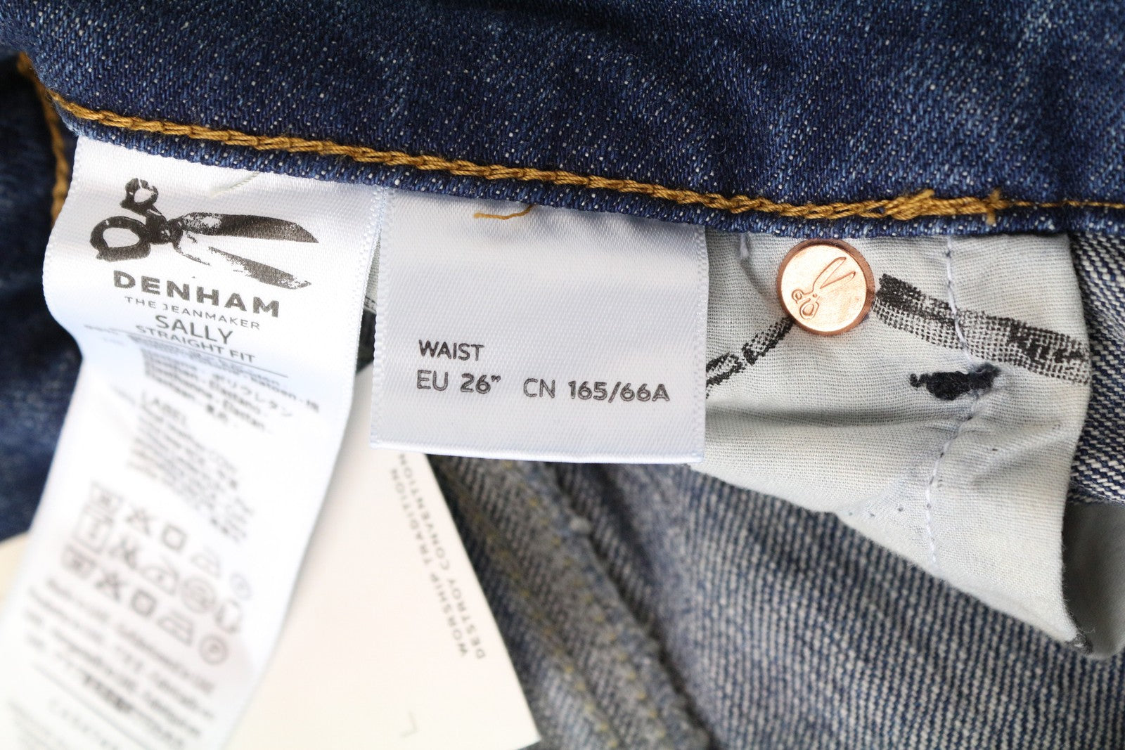 DENHAM Sally W26/L34 Washed Straight  Stretch Blue   Jeans