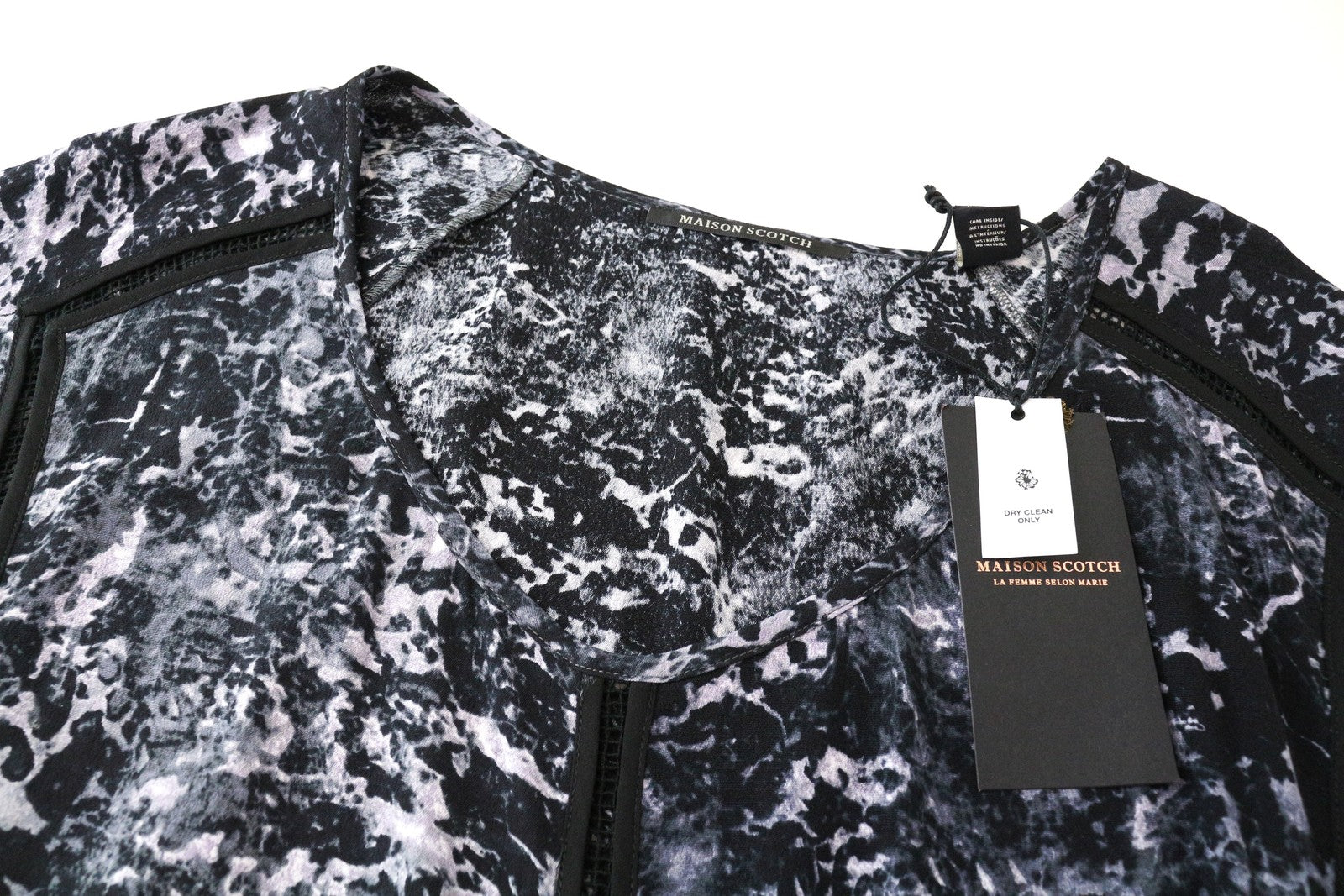 MAISON SCOTCH V-Neck Tee L Grey Printed Sleeveless Pullover