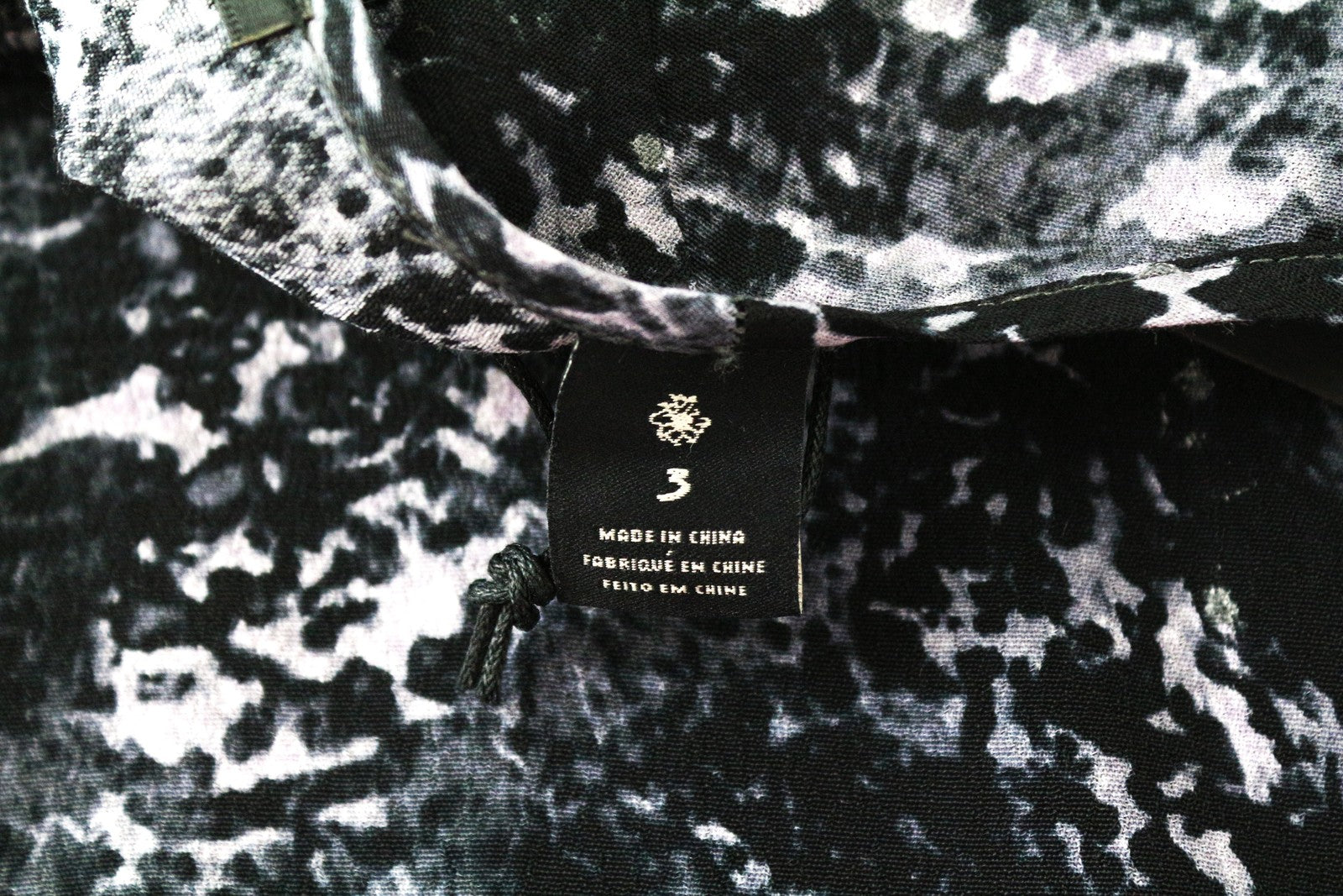 MAISON SCOTCH V-Neck Tee L Grey Printed Sleeveless Pullover