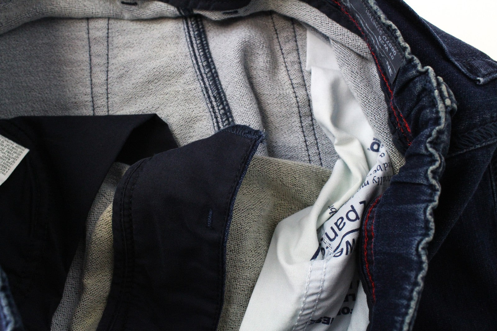 DIESEL Krooley-NE 0687D vyriški W28 siaurėjantys jogginiai sportiniai džinsai mėlyni, kontrastingi 