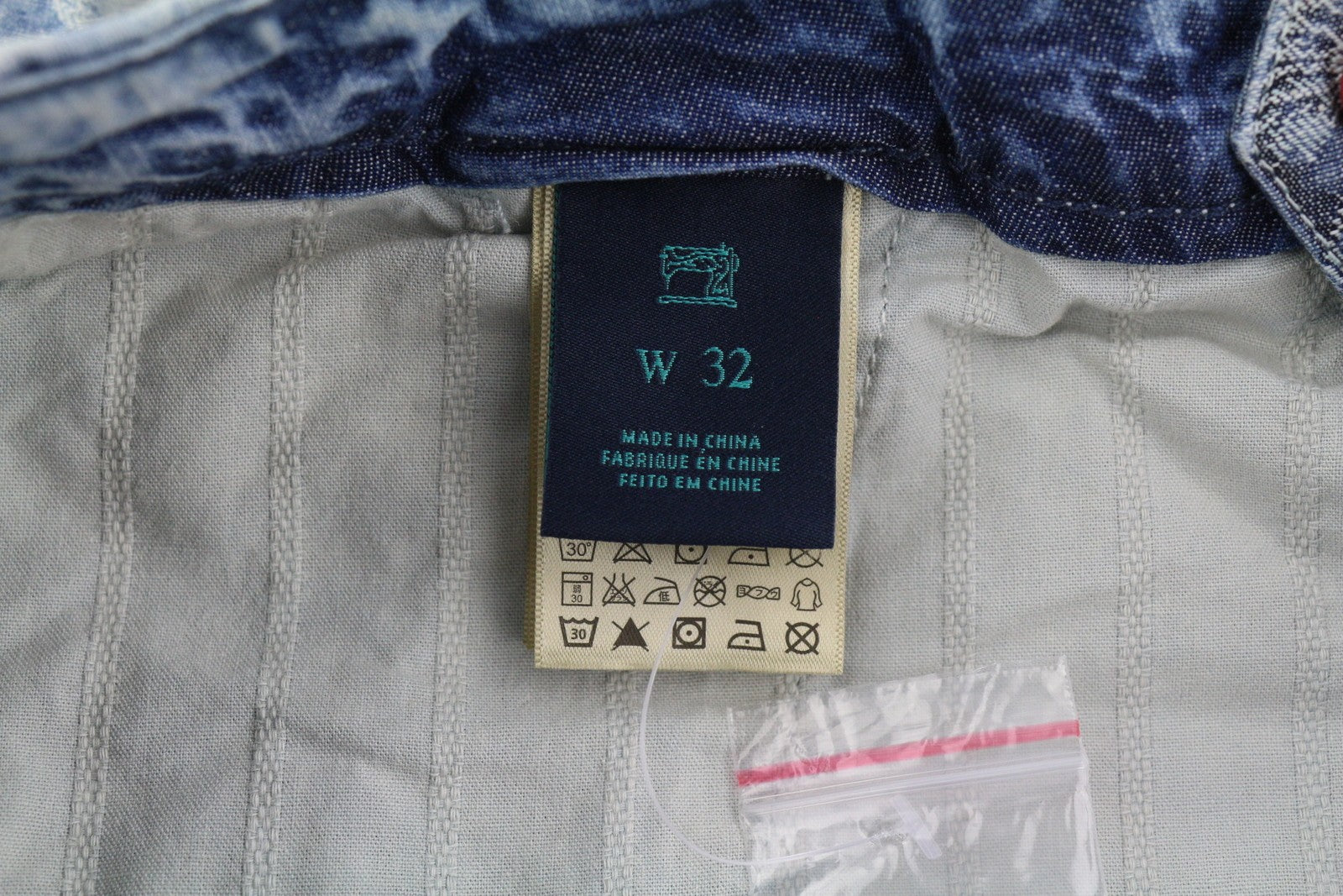 SCOTCH & SODA Men's Shorts W32 Chino Washed Blue Embroidered Zip Fly Logo Casual