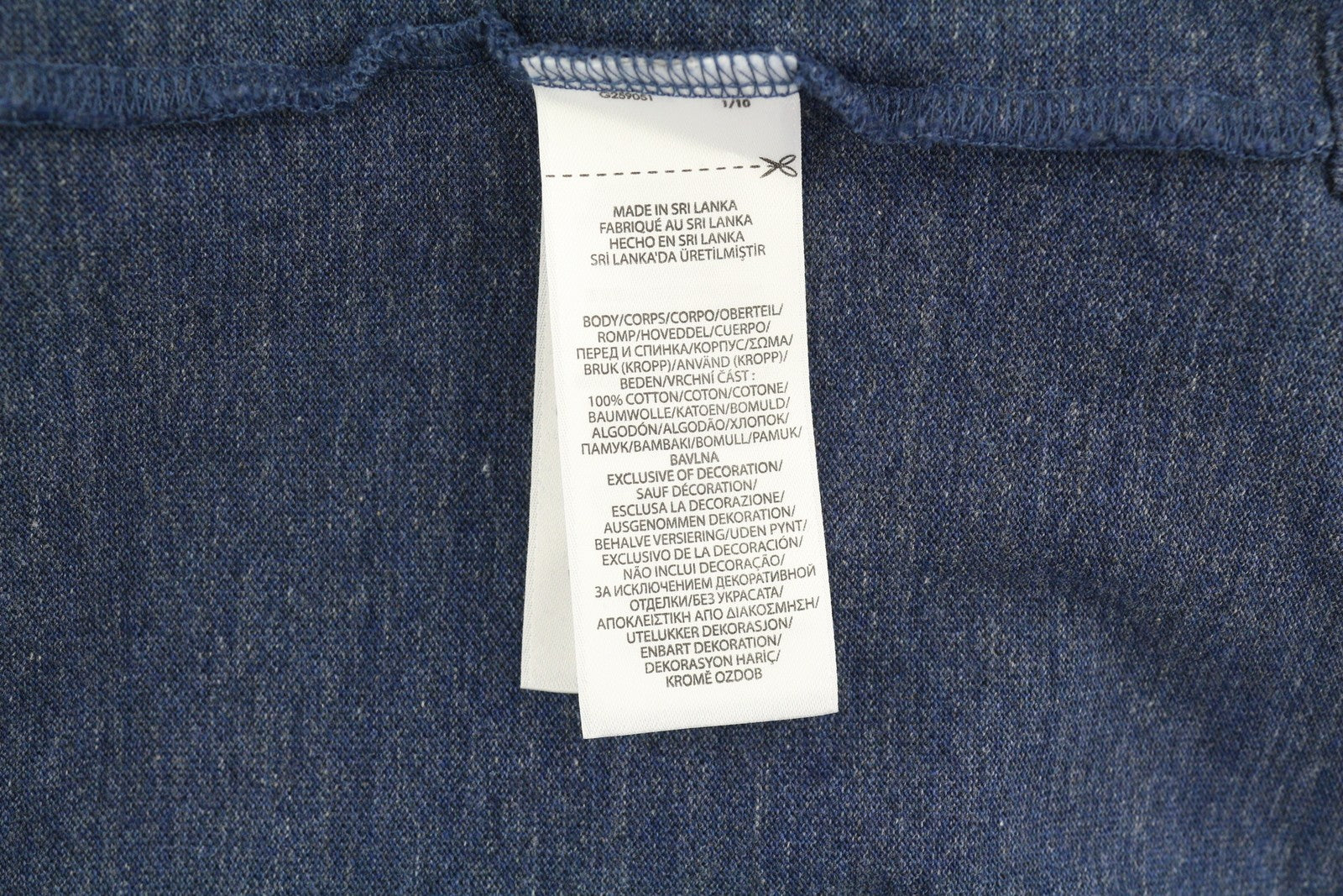 RALPH LAUREN Slim Fit Men T-Shirt M Blue Short Sleeved Polo Neck