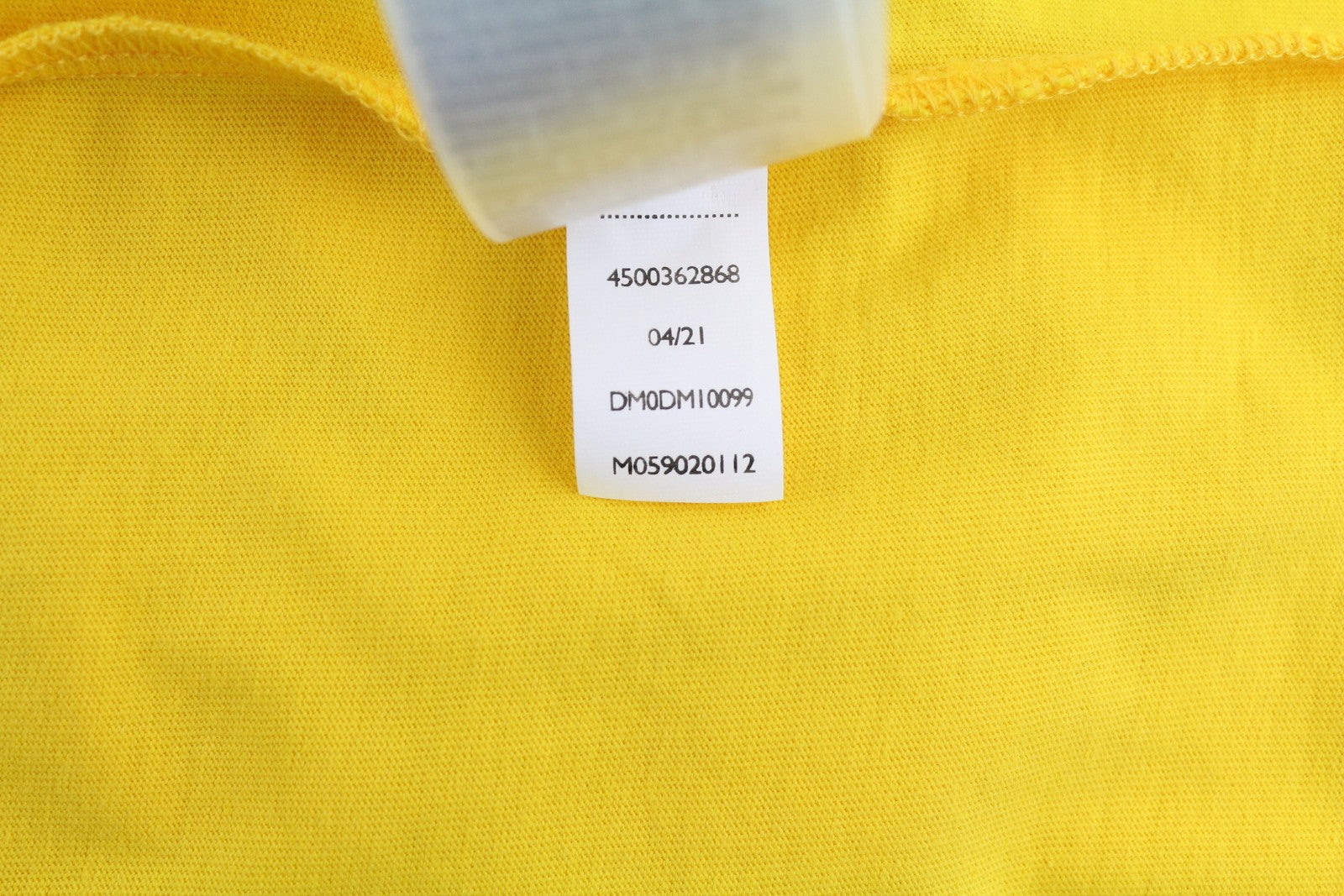 TOMMY HILFIGER TJM Chest Logo Pollen Men T-Shirt L Yellow Short Sleeve Crew Neck