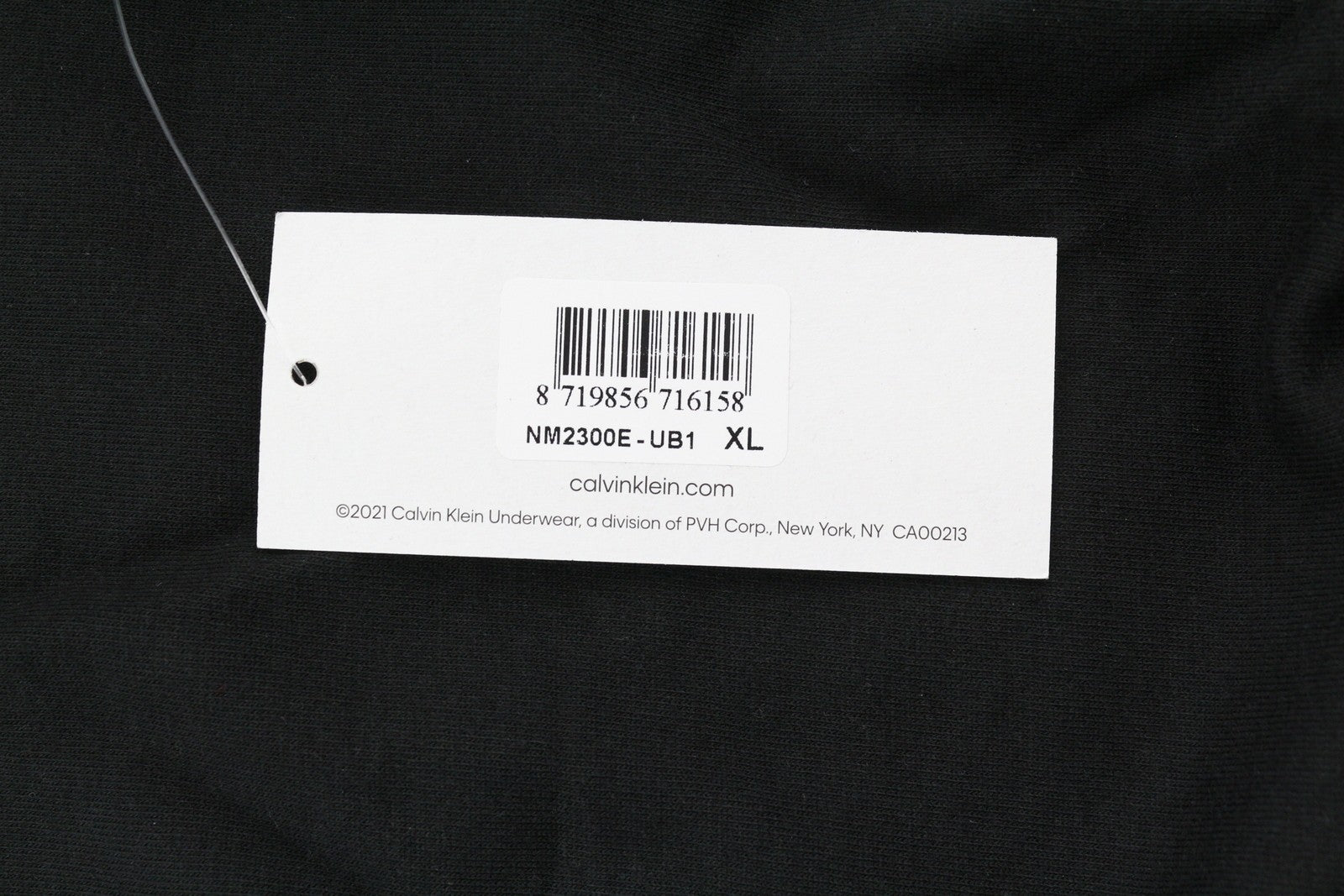 CALVIN KLEIN Men Sweatshirt XL Black Pullover Crew Neck Embroidered Front Logo