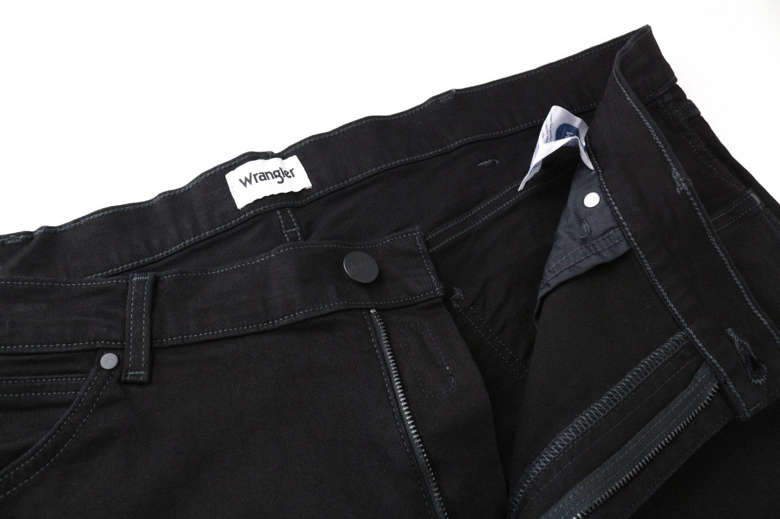 WRANGLER Greensboro Men's W42/L32 Black Straight Fit Stretch Denim Jeans