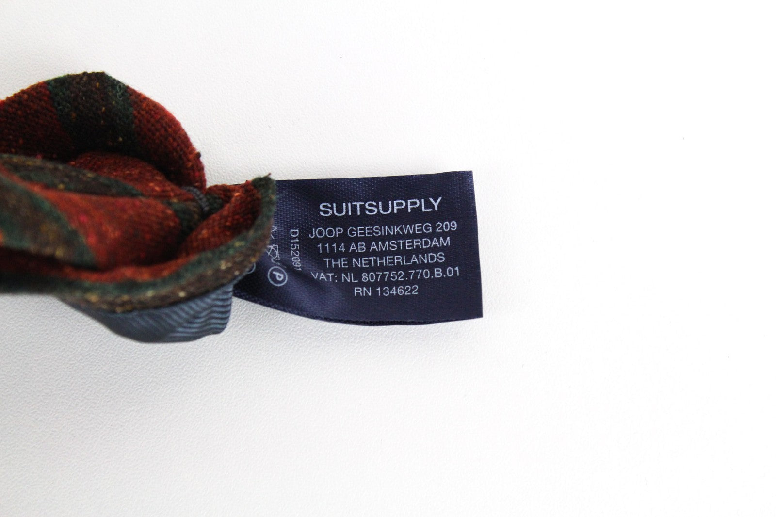 SUITSUPPLY Men's Red Wool Silk Tie ~150x8cm Classic Stripe Pointed End