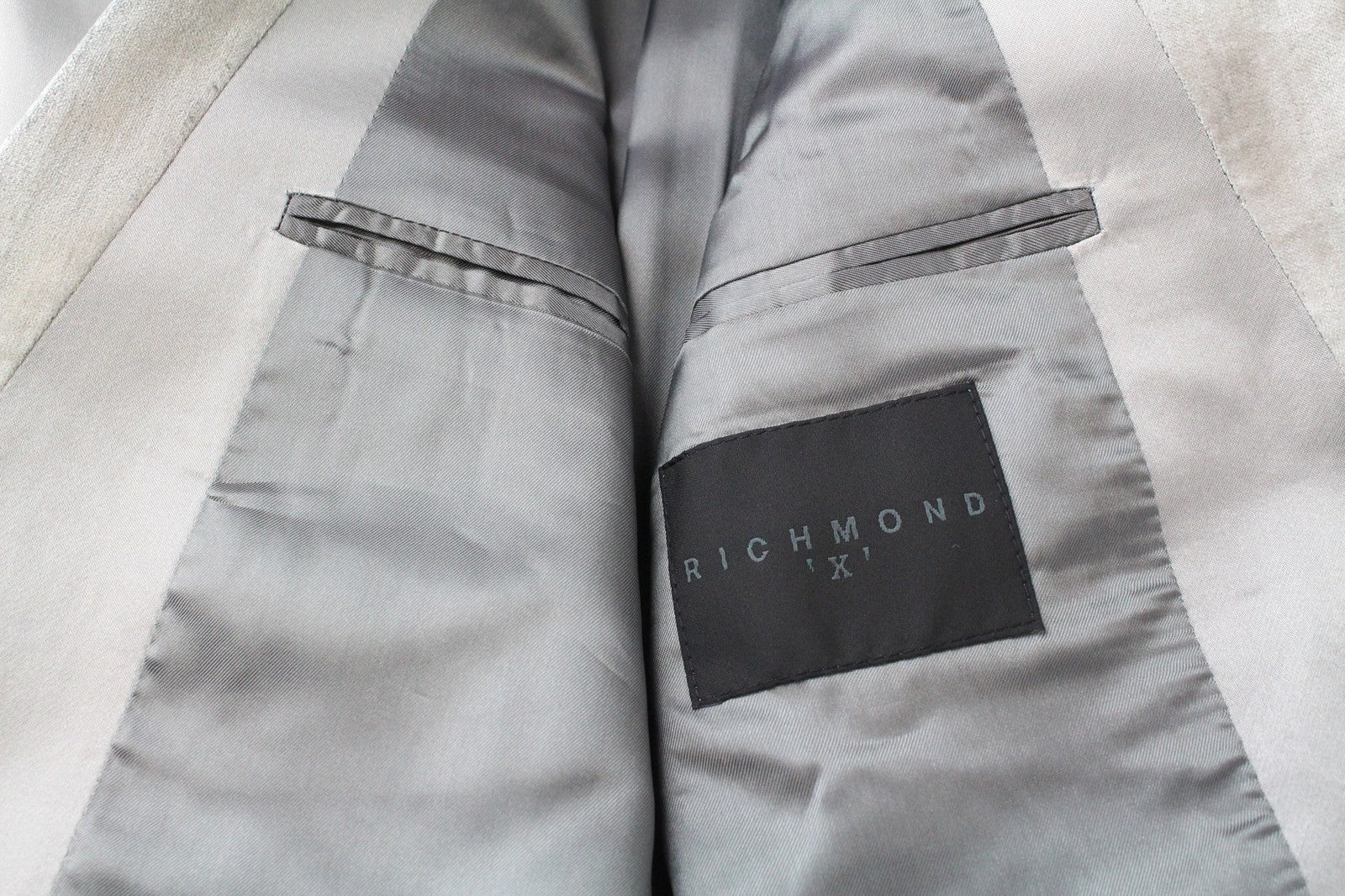 RICHMOND Men's Grey Silver Tuxedo Blazer 48 Peak Lapel Lined Formal