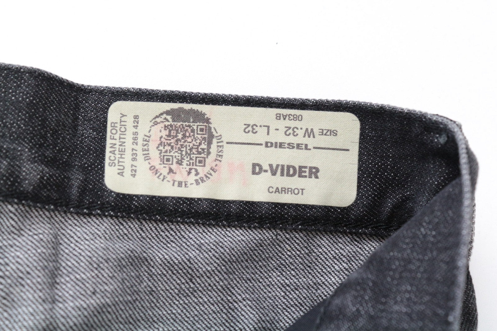 DIESEL D-Vider 083AB Men's Jeans UK32/L32 Carrot Fit Grey Cotton Ripped Paint