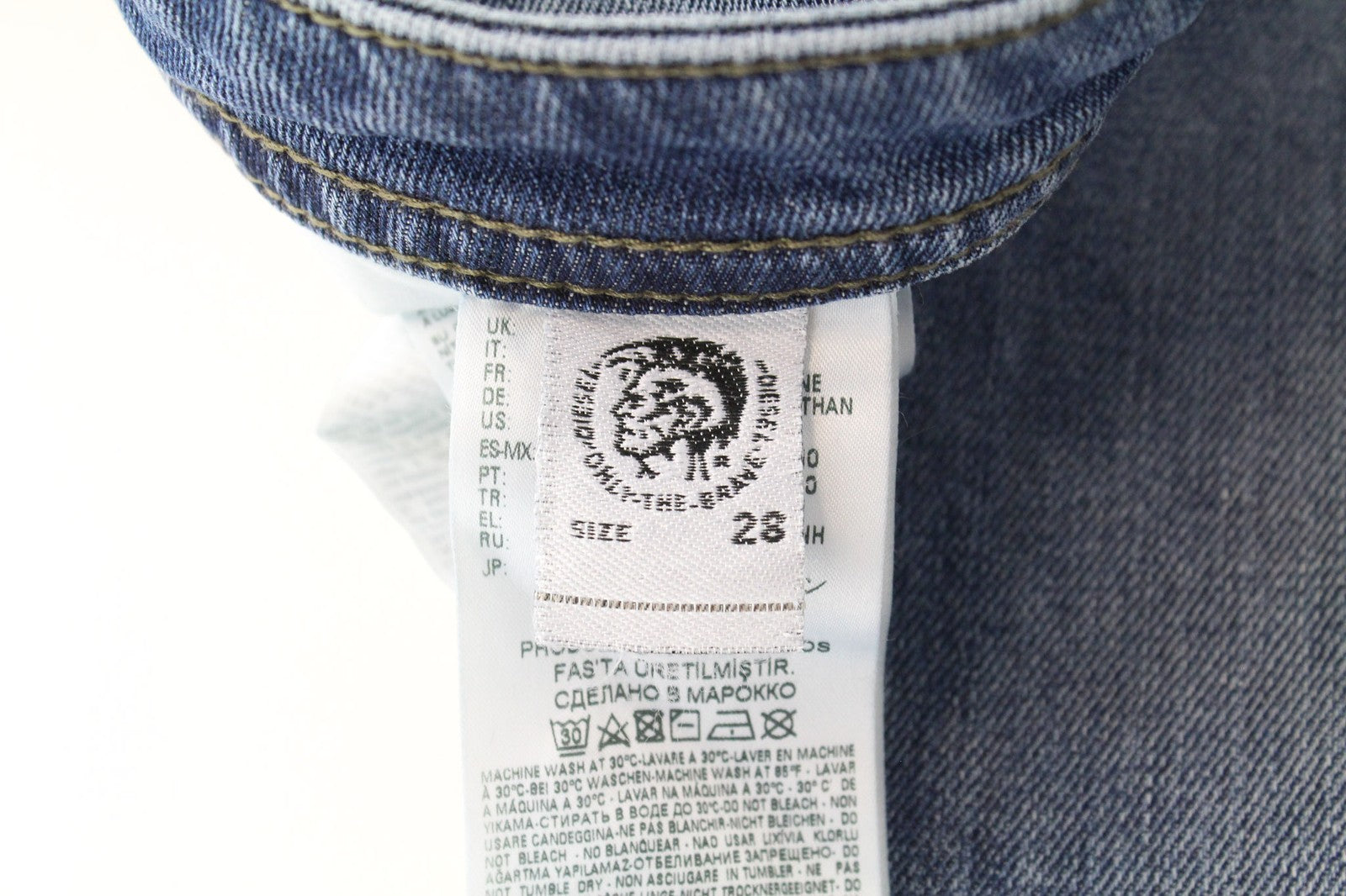 DIESEL Buster 0842H vyriški W28/L32 ploni siaurėjantys mėlyni džinsai iš tamprios medvilnės 