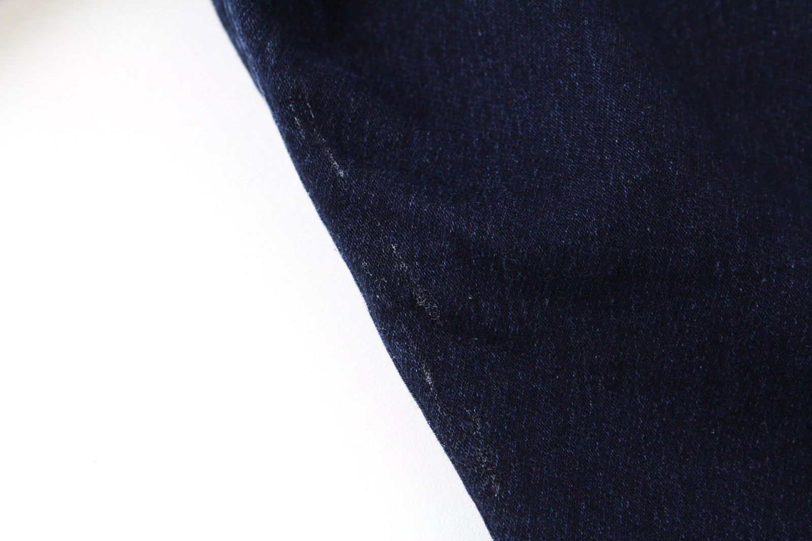 DIESEL Krooley-NE 0687D vyriški W28 mėlyni ploni morkų kirpimo džinsai su tampria medvilne 