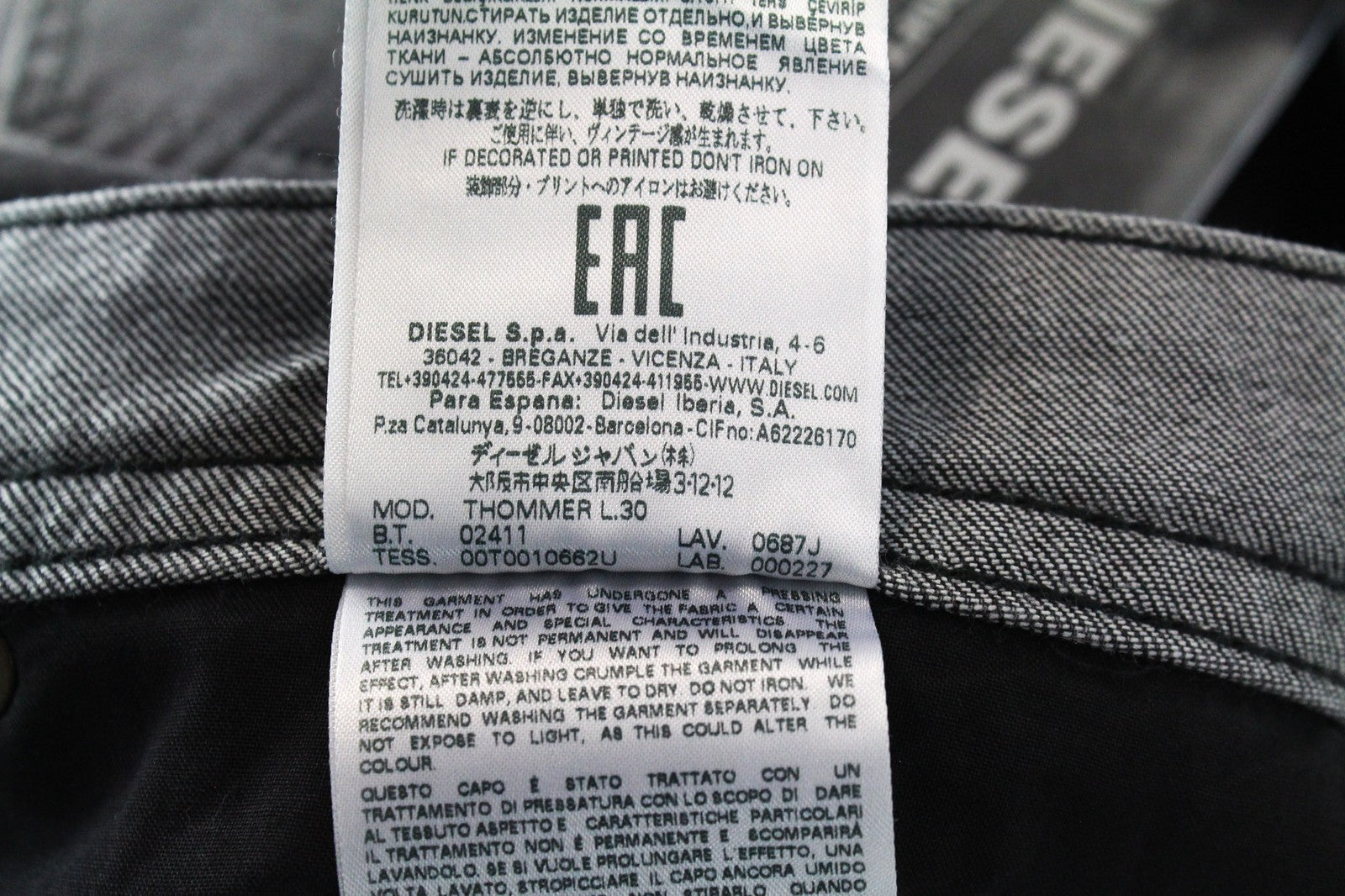 DIESEL Thommer 0687J Men's Denim Pants W32/L30 Grey Elastic Slim Zip Fly Fit