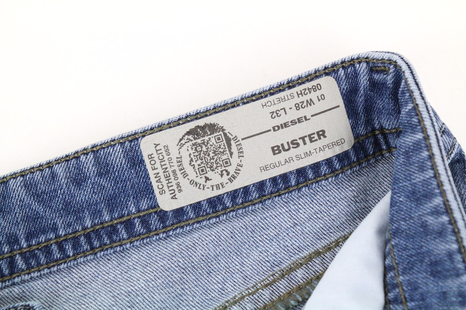 DIESEL Buster 0842H Men's Tapered Stretch Jeans Blue W28 L32 Slim Fit