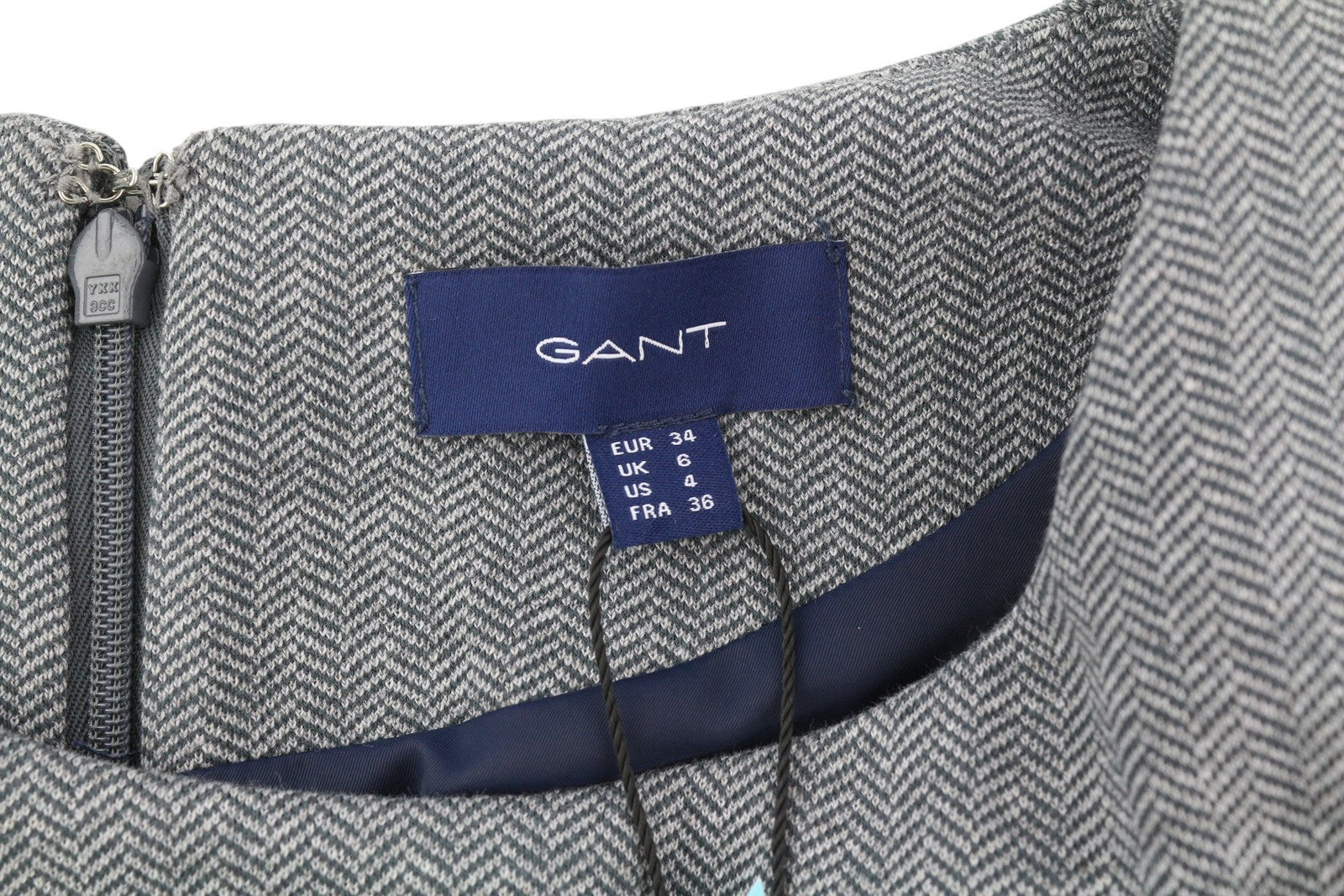 GANT „Herringbone“ džersio moteriška suknelė, 34 dydžio, pilkai melanžinė, apvali iškirptė, 3/4 rankovės. 