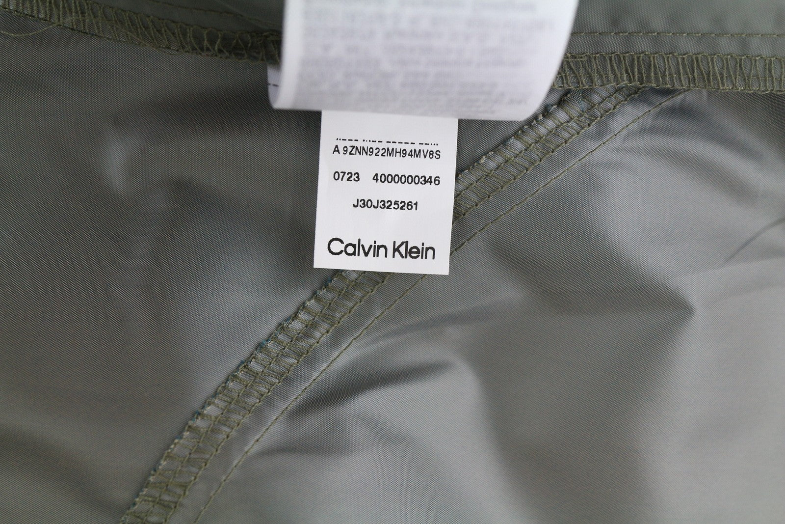 CALVIN KLEIN Men Trousers XL Grey Elastic Waist Shiny Look Thin Track Zip Cargo