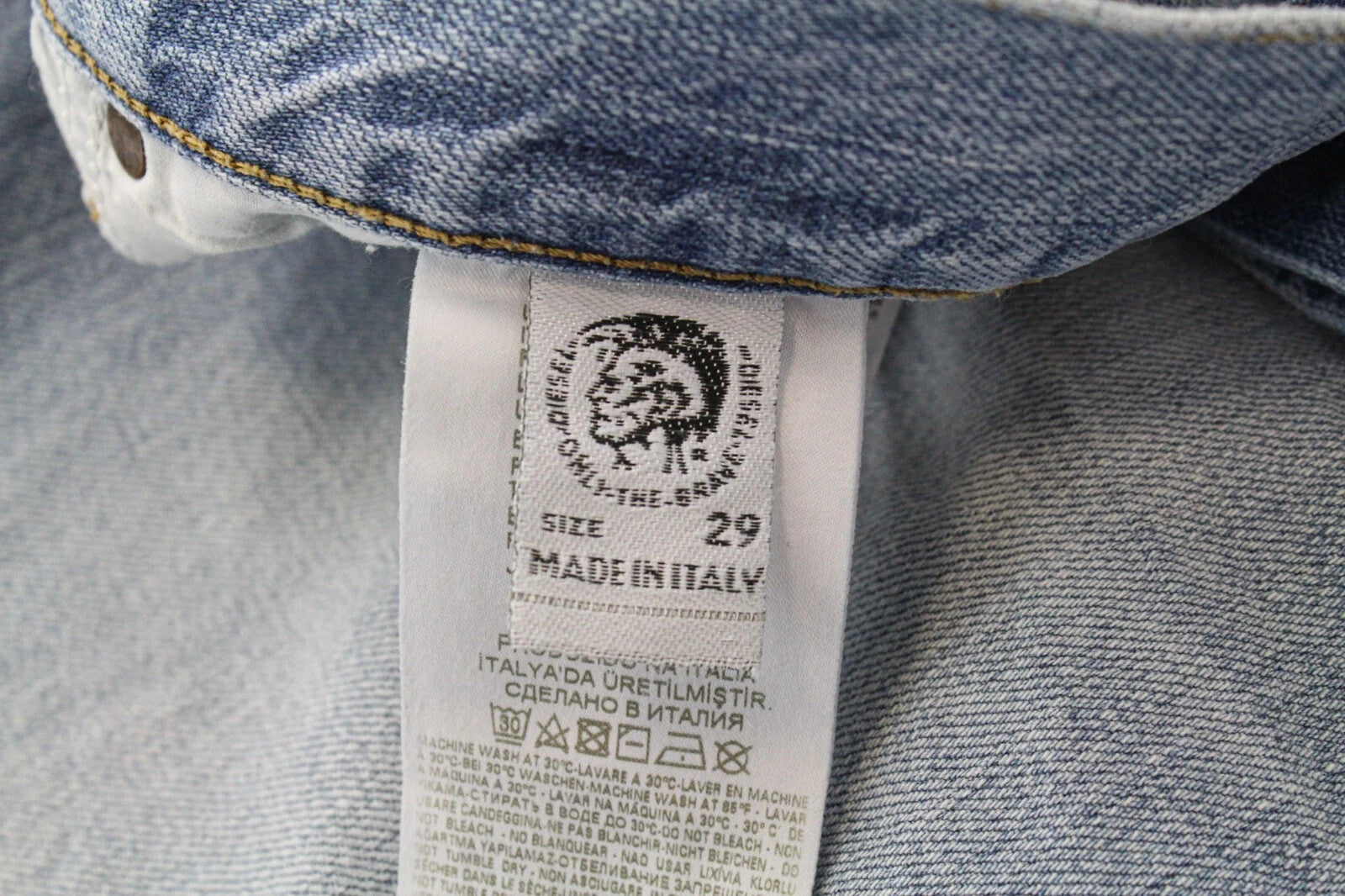 DIESEL Mharky 080AF Men's W29 L30 Distressed Blue Cotton Skinny Fit Jeans