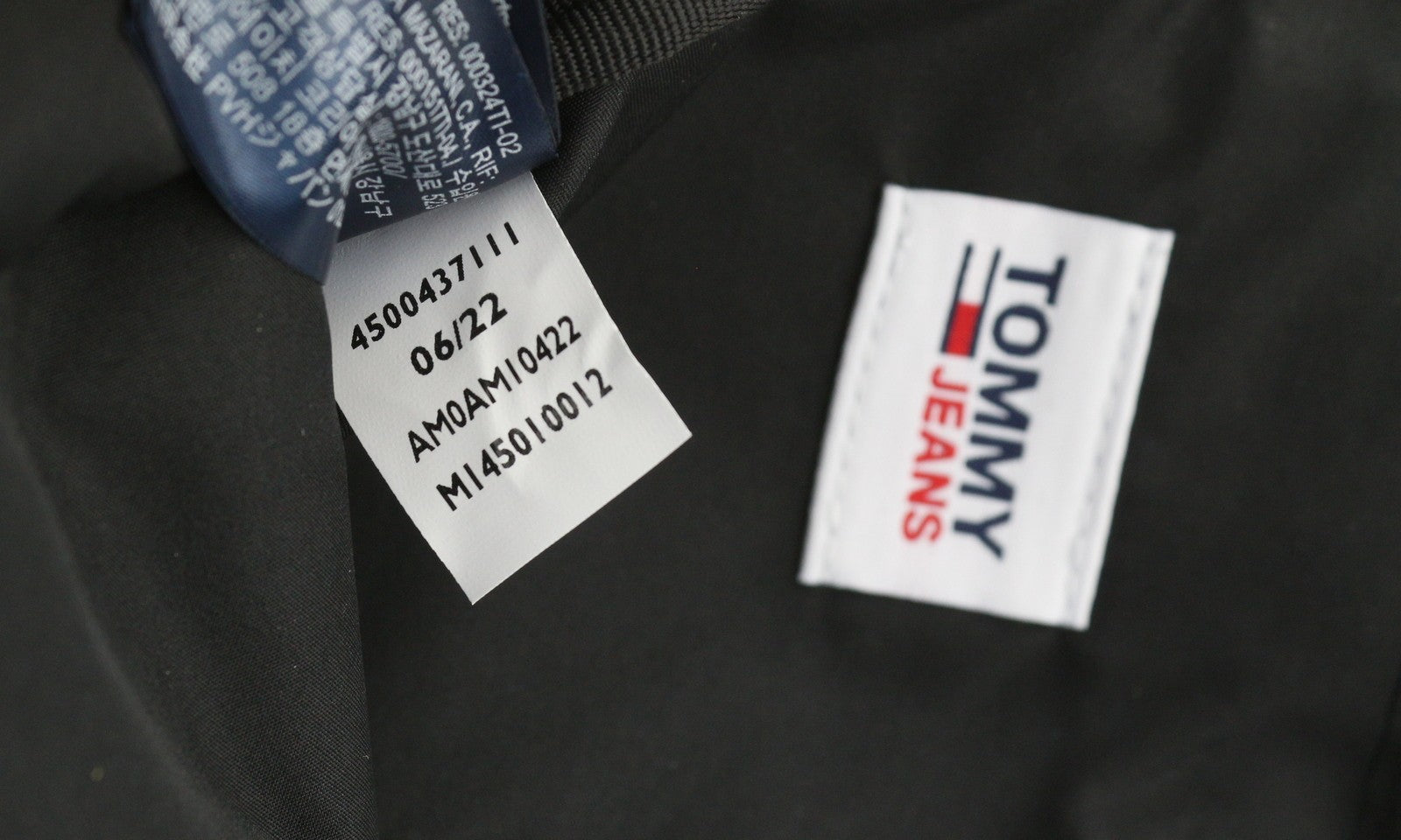 TOMMY HILFIGER Modern Tech Phone Pouch Men Bag OS Black Zipper Drawstring Unisex