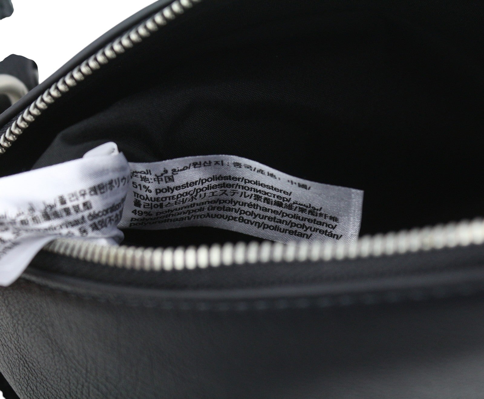 CALVIN KLEIN Make-Up + D-Ring Keyfob Women's Bag OS Black Coated Unisex RRP€89