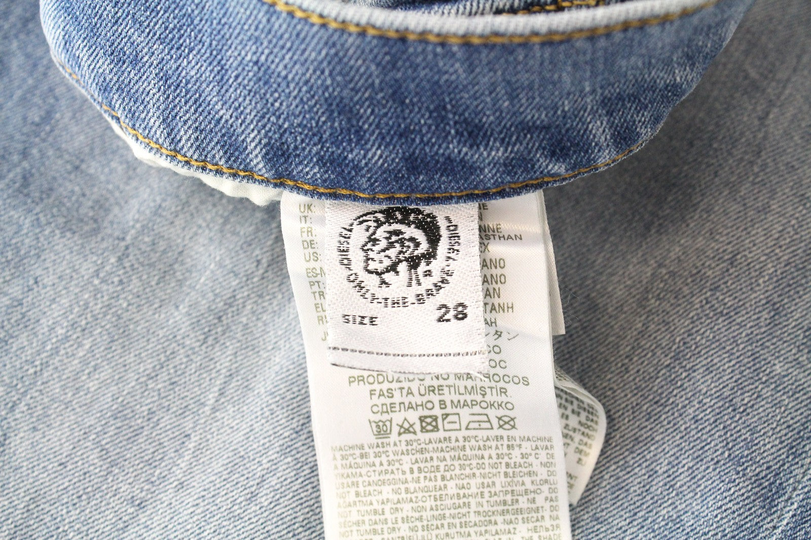 DIESEL D-Vider 081AL Men's W28/L30 Carrot Fit Blue Stretch Cotton Button-Fly