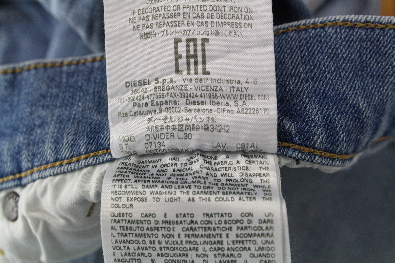 DIESEL D-Vider 081AL Men's W28/L30 Carrot Fit Blue Stretch Cotton Button-Fly