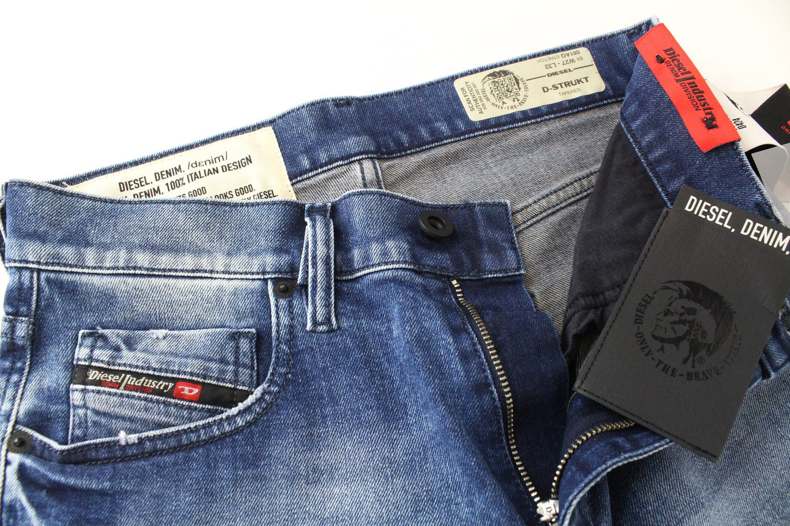 DIESEL D-Strukt 081AQ Men's W27/L32 Tapered Blue Stretch Distressed Fit Jeans