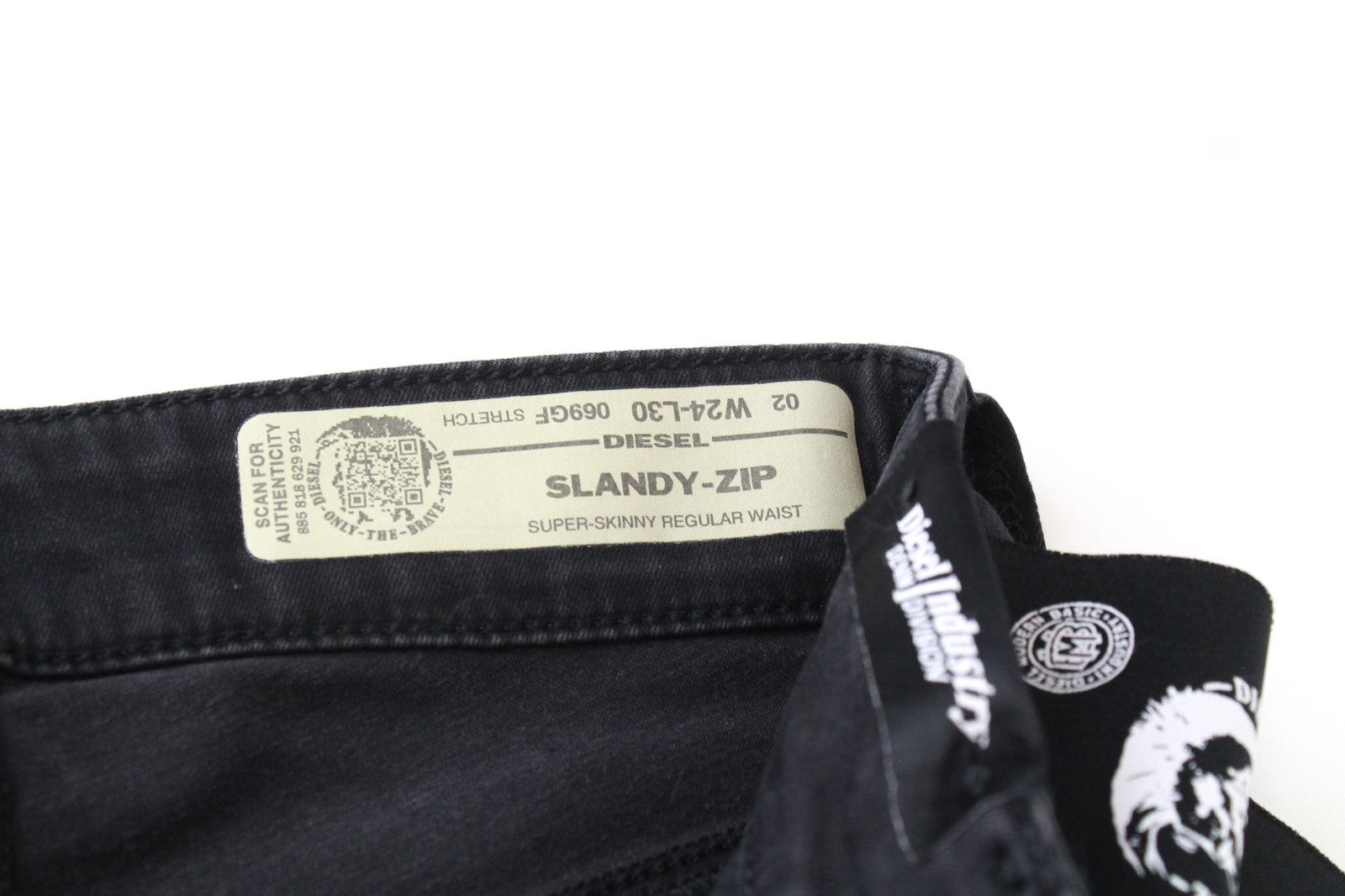 DIESEL Slandy-Zip 069GF Women's W24/L30 Coated Black Super Skinny Stretch Jeans