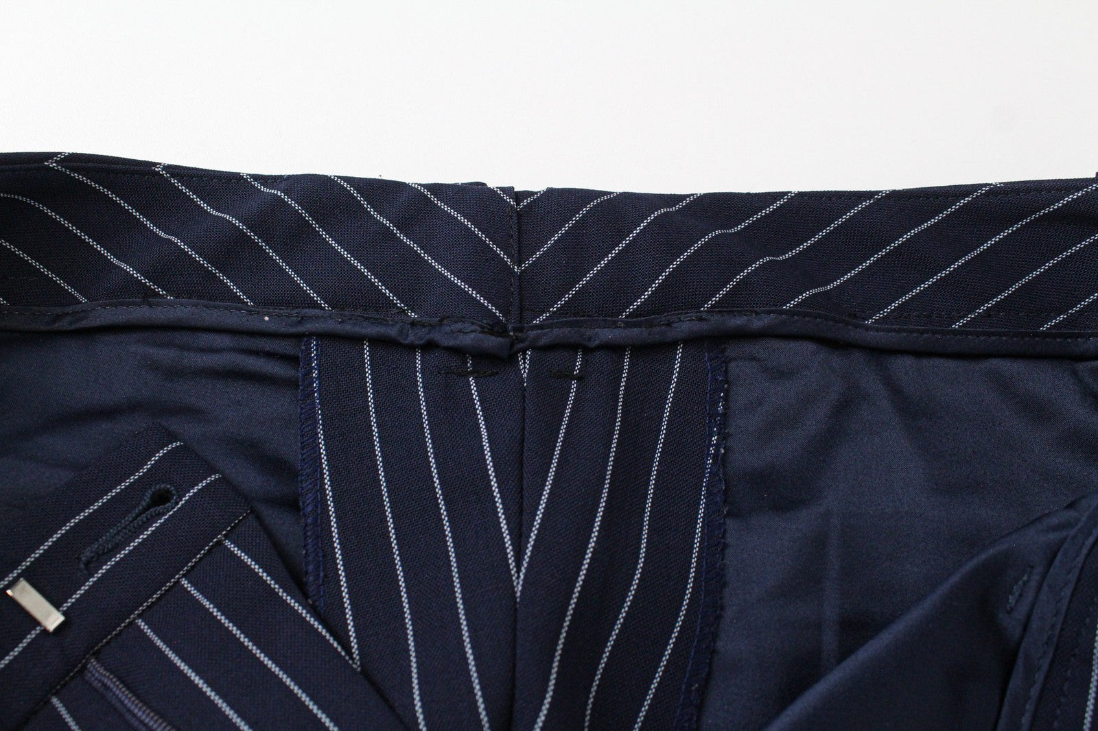 SUISTUDIO Oakley Women's Pants UK12S Navy Striped Pure Wool Pleated Trousers