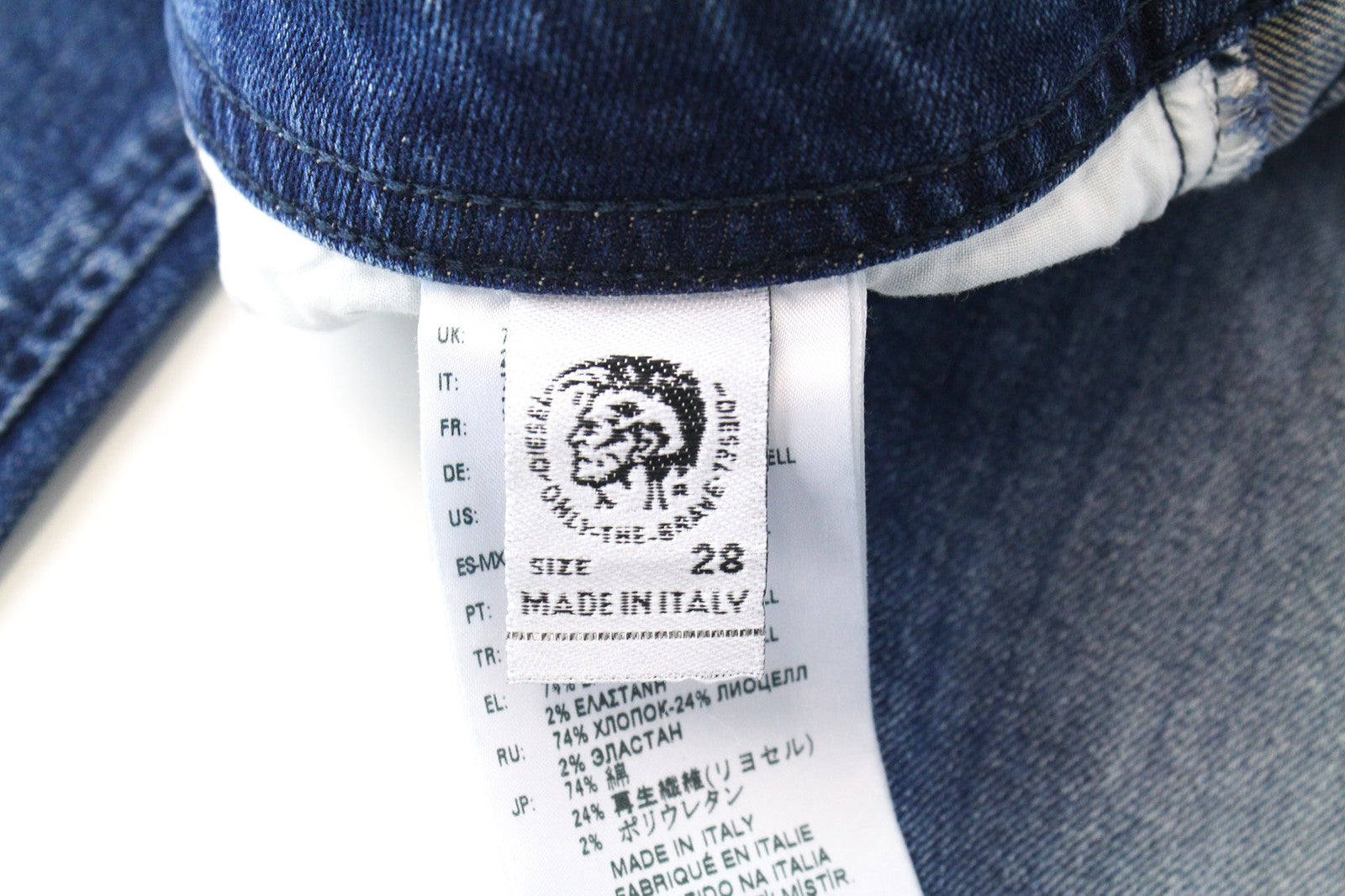 DIESEL Buster 081AQ Men's W28/L32 Blue Slim Taper Ripped Cotton Stretch Jeans