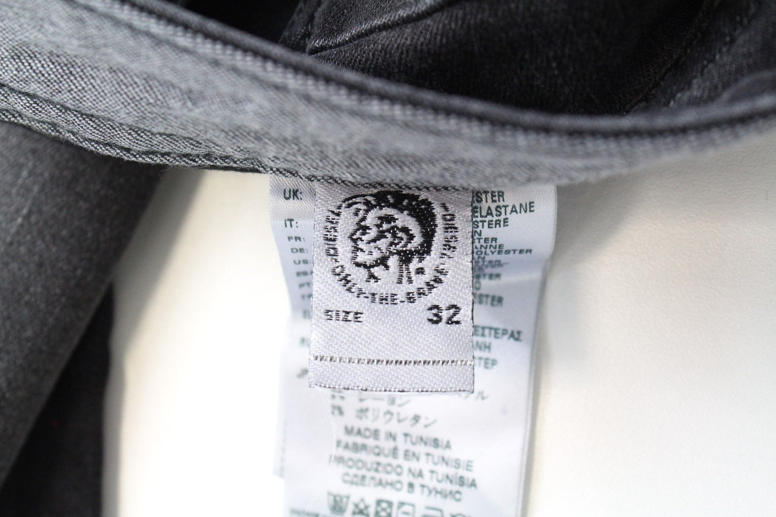 DIESEL Thommer 0687J Men Jeans W32/L30 Slim Skinny Dark Grey Zip Fly Stretch