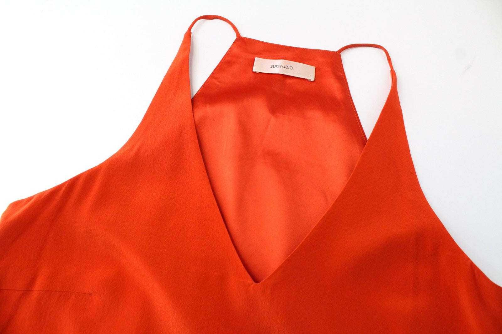 SUISTUDIO Rickie Women Top UK6 Red Slim Silk Softshell V-Neck Lined Sleeveless