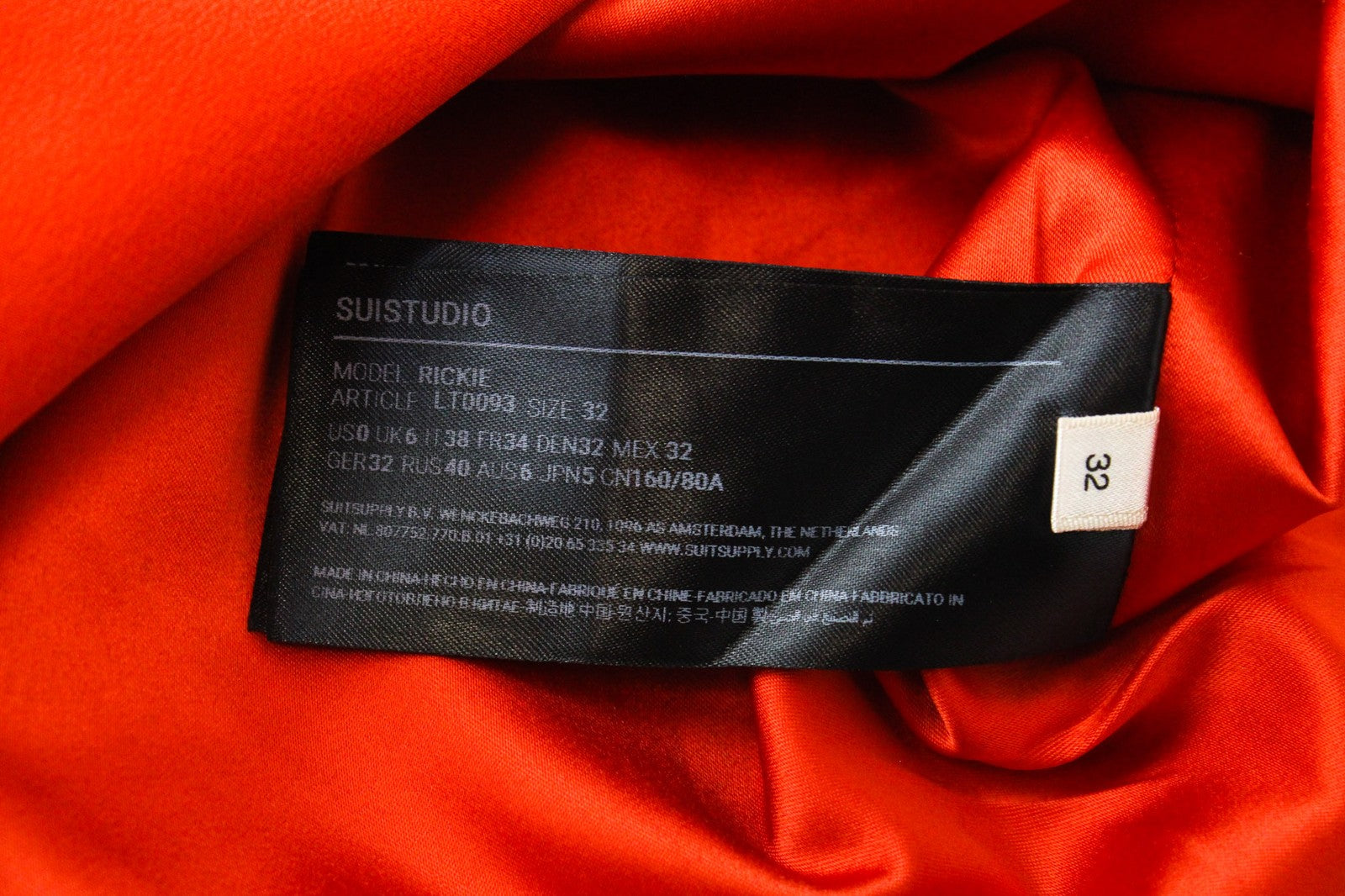 SUISTUDIO Rickie Women Top UK6 Red Slim Silk Softshell V-Neck Lined Sleeveless