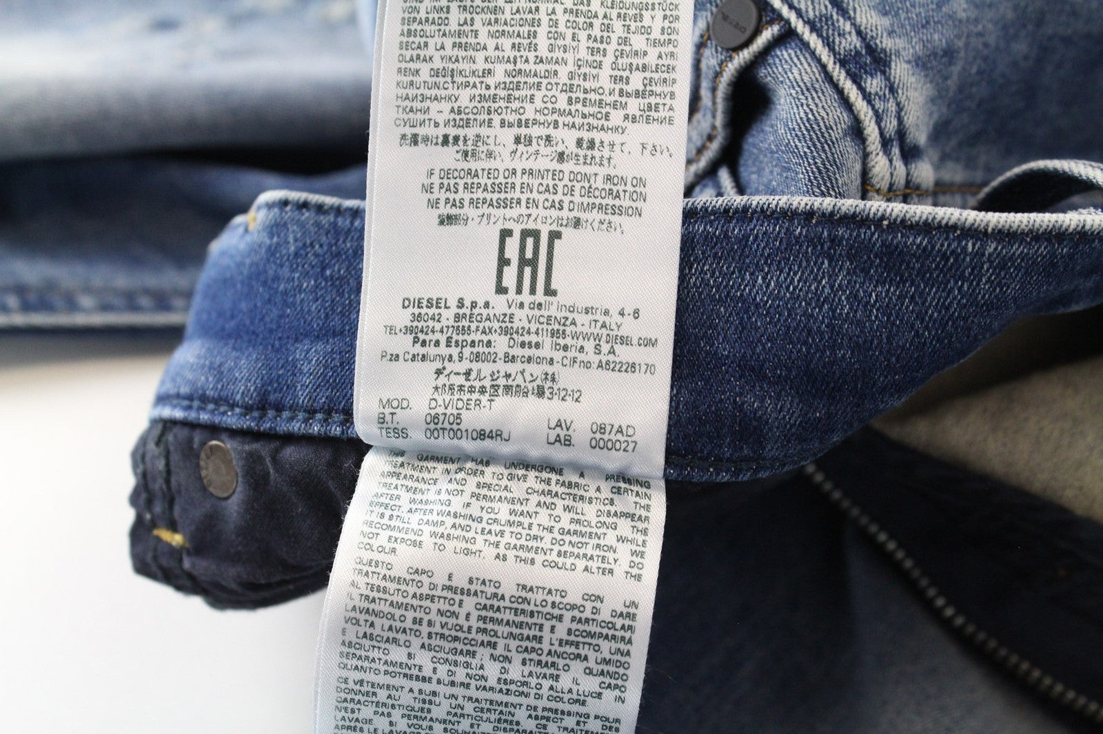 DIESEL D-Vider-T 087AD Men Jeans W27 Carrot Jogg Sweat Blue Stretch Distressed