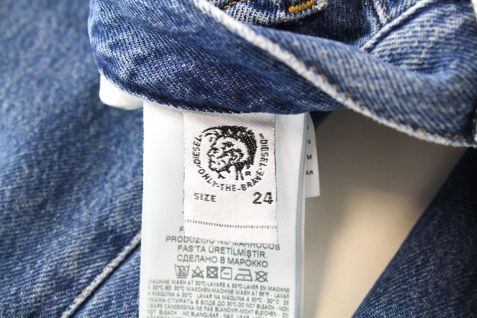 DIESEL Widee 080AN Women Jeans W24/L32 Blue Straight Regular Fit Cotton Blend