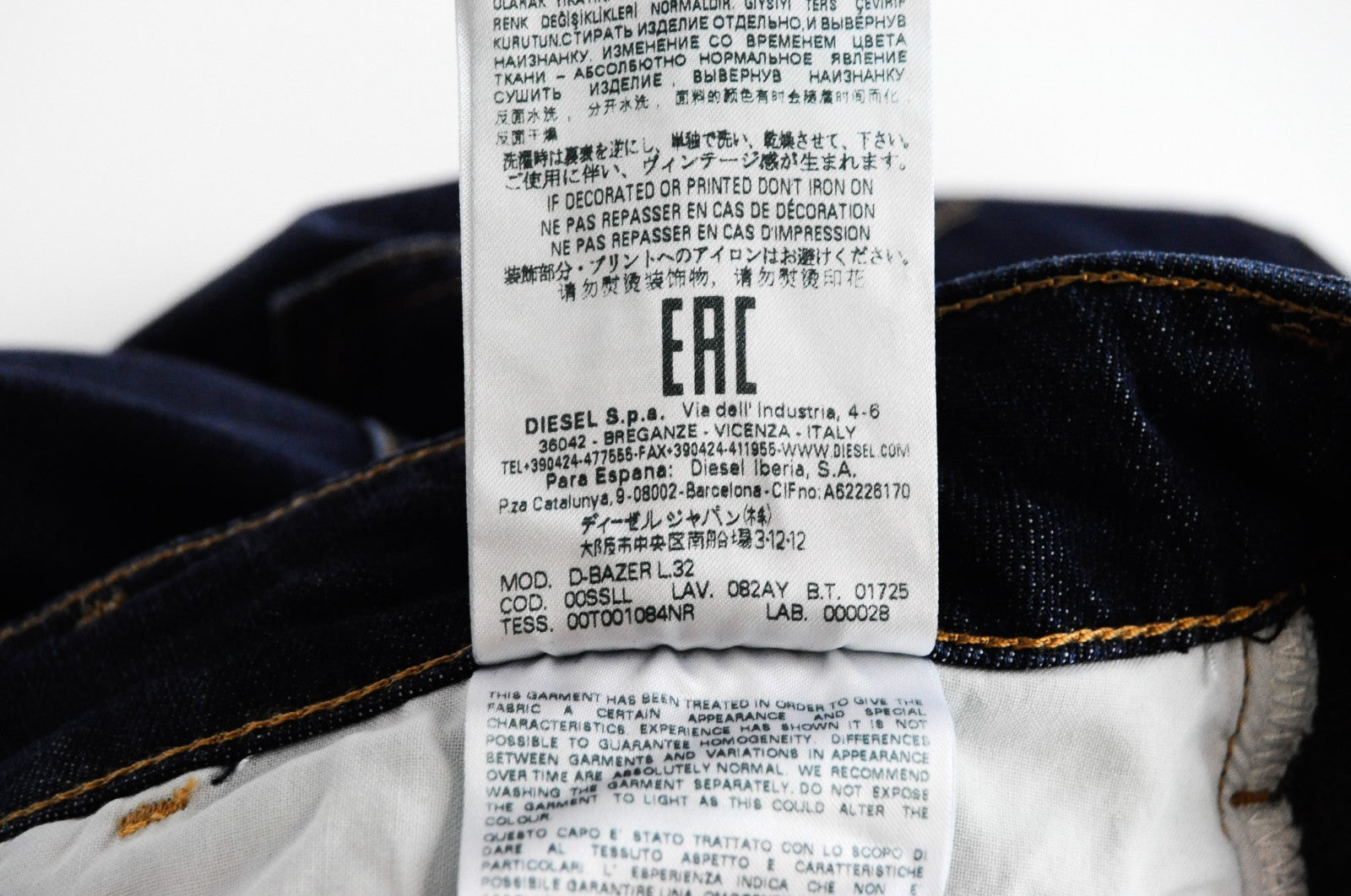 DIESEL D-Bazer 082AY Men Jeans W27/L32 Washed Out Button-Fly Tapered Blue Denim