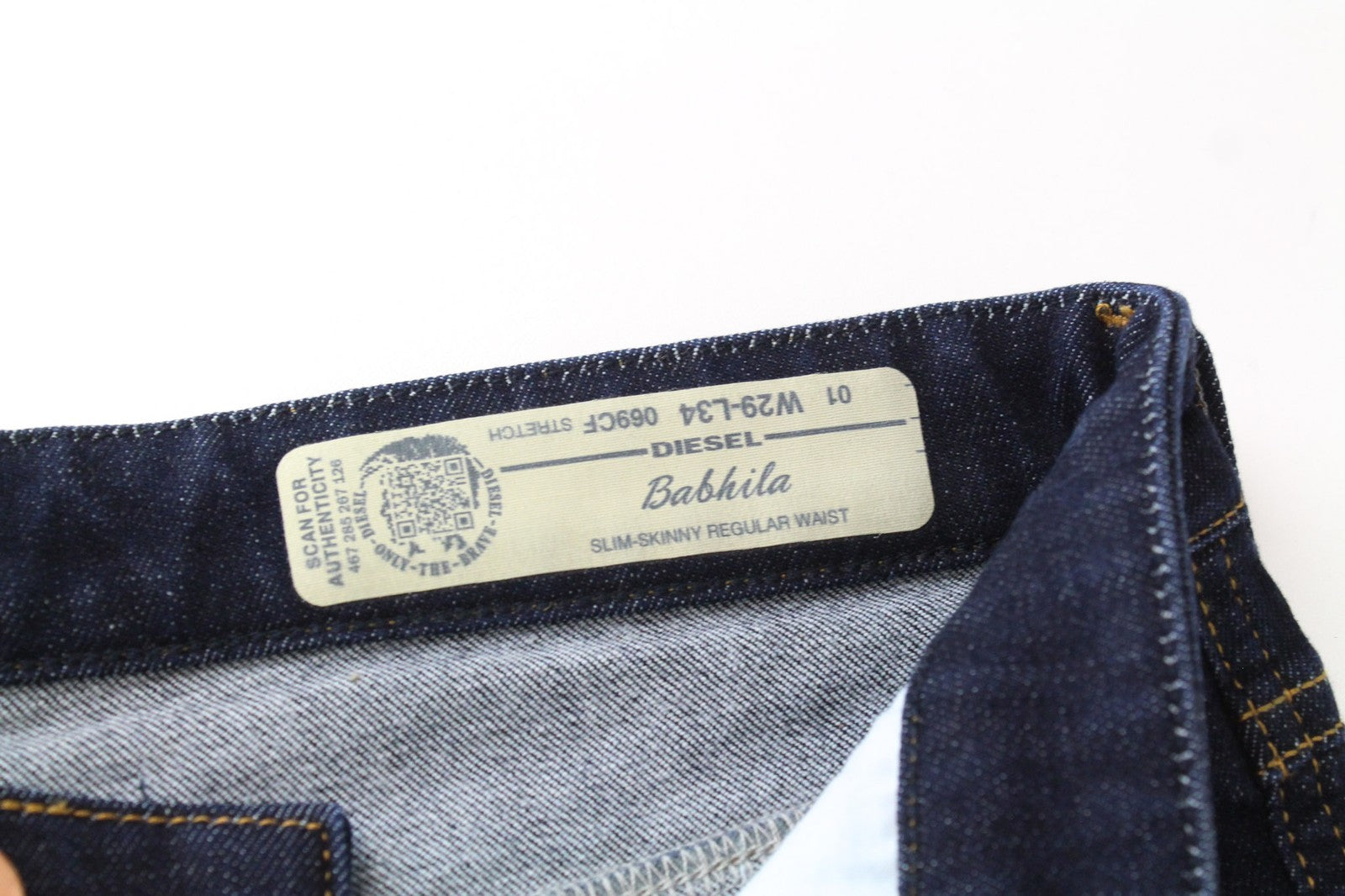 DIESEL Babhila 069CF Women's Jeans W29/L34 Slim Skinny Stretch Blue Button Fit