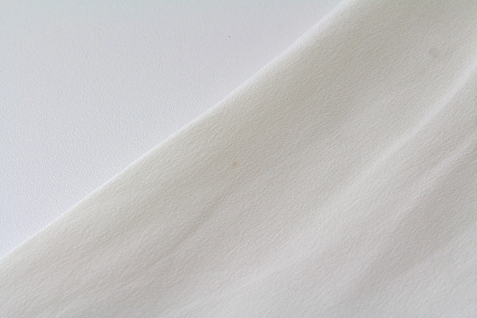 SUISTUDIO Women's Blouse ~UK4 Off-White Slim Flared Sleeve Round Neck Classic