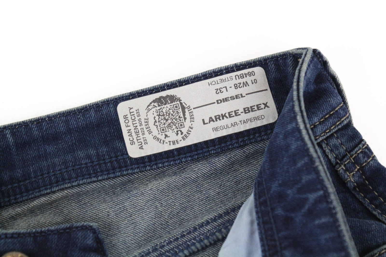 DIESEL Larkee-Beex 084BU vyriški džinsai W28/L32 mėlyni, tamprūs, siaurėjantys, džinsinio kirpimo 