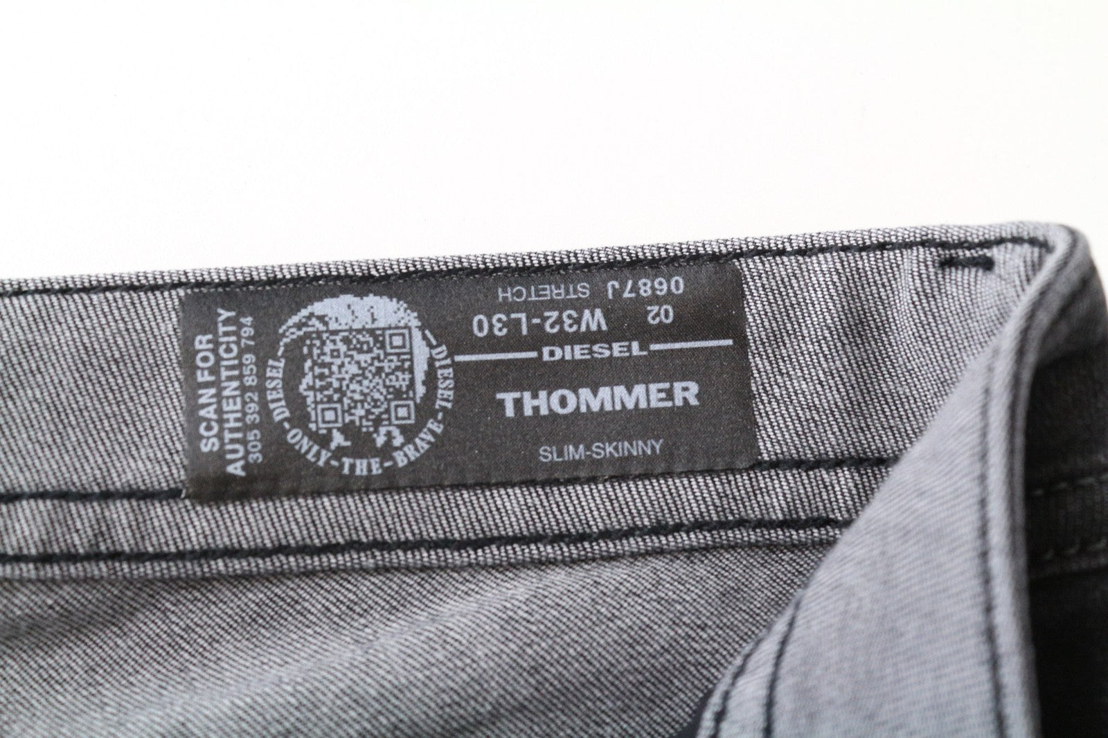 DIESEL Thommer 0687J Men's W32/L30 Grey Slim-Skinny Washed Cotton Stretch Jeans