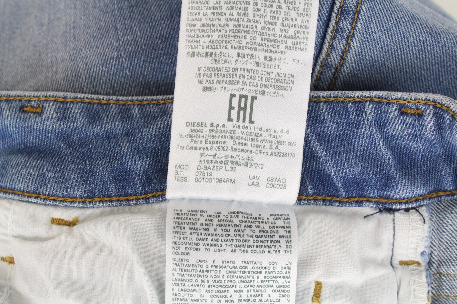 DIESEL D-Bazer 087AQ Men's W28/L32 Faded Blue Taper Fit Stretch Button Jeans