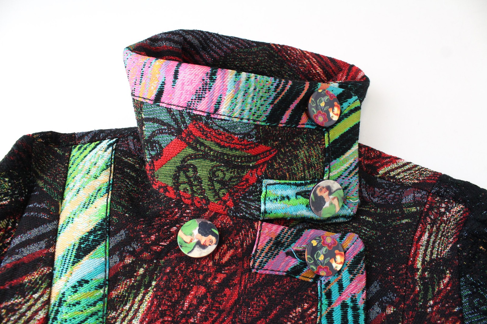 DESIGUAL Natalia moteriškas juodas paltas, EU38, vilnonis vidutinio ilgio, siuvinėtas dviem eilėmis