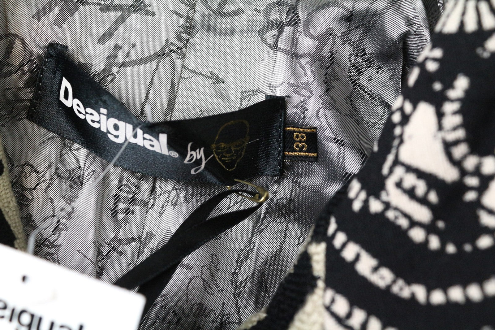 DESIGUAL Kytzia Women's Coat EU38 Jacquard Black Multi Pattern Designer Wool