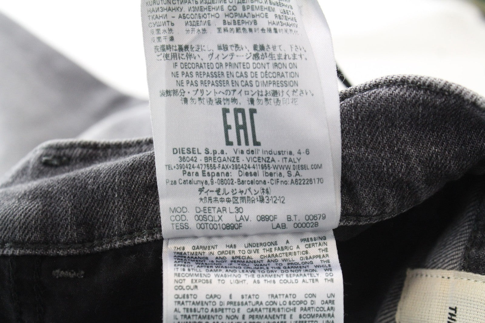 DIESEL D-Eetar 0890F Men's W28/L30 Jeans Ripped Grey Cotton Stretch Tapered Fit