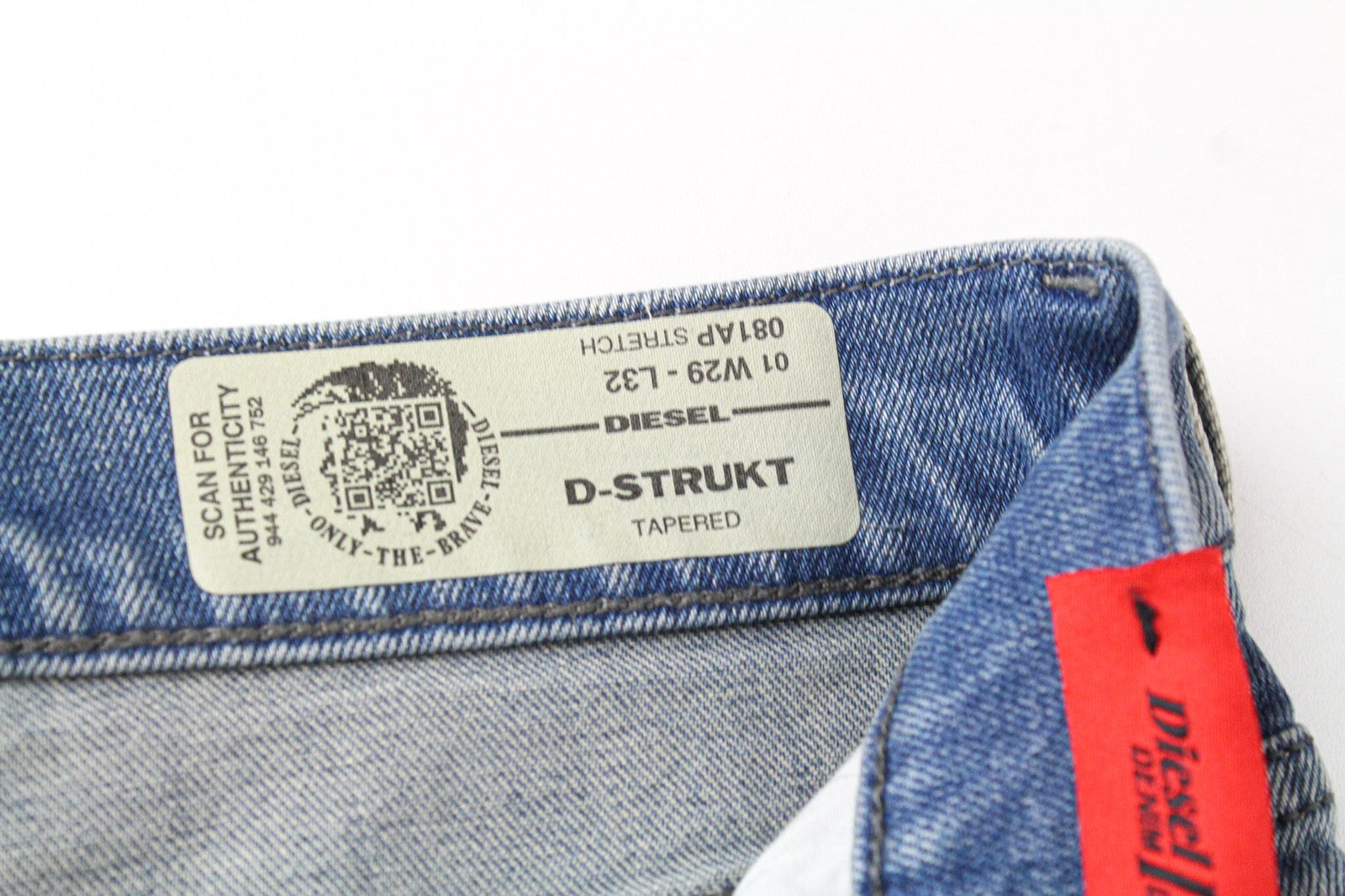 DIESEL D-Strukt 081AP Men's W29/L32 Jeans Distressed Tapered Slim Stretch Blue