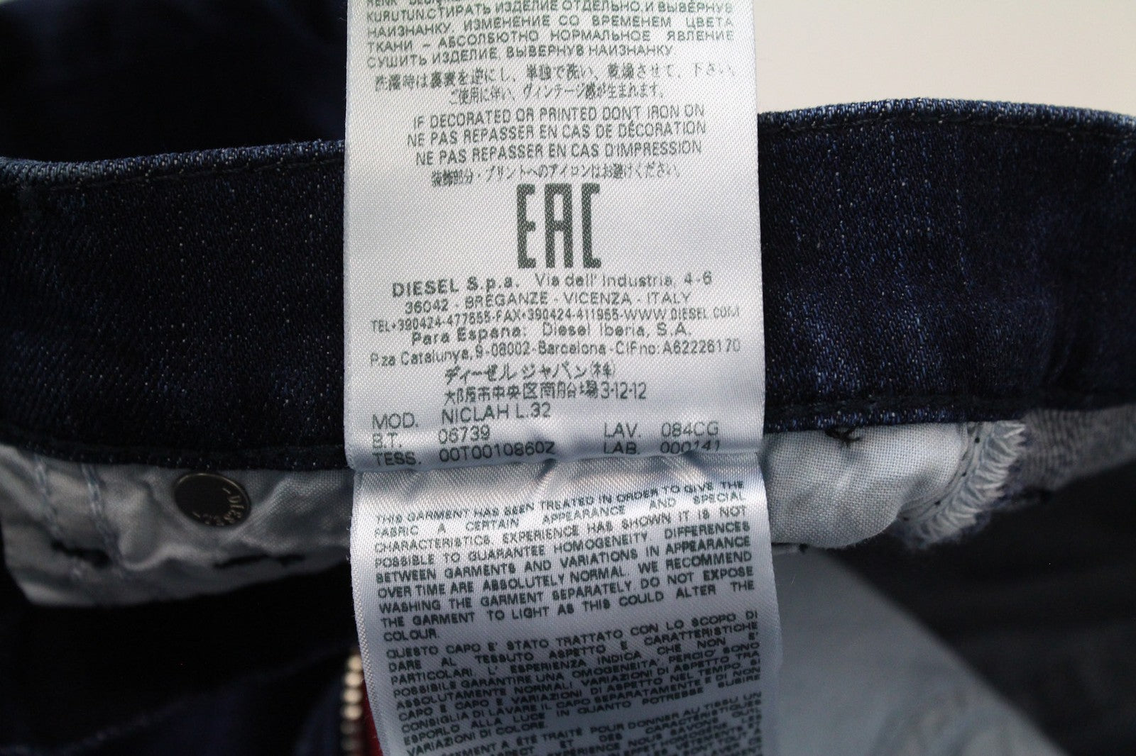 DIESEL Niclah 084CG Women's W24/L32 Jeans Straight Fit Stretch Blue Cotton Girls