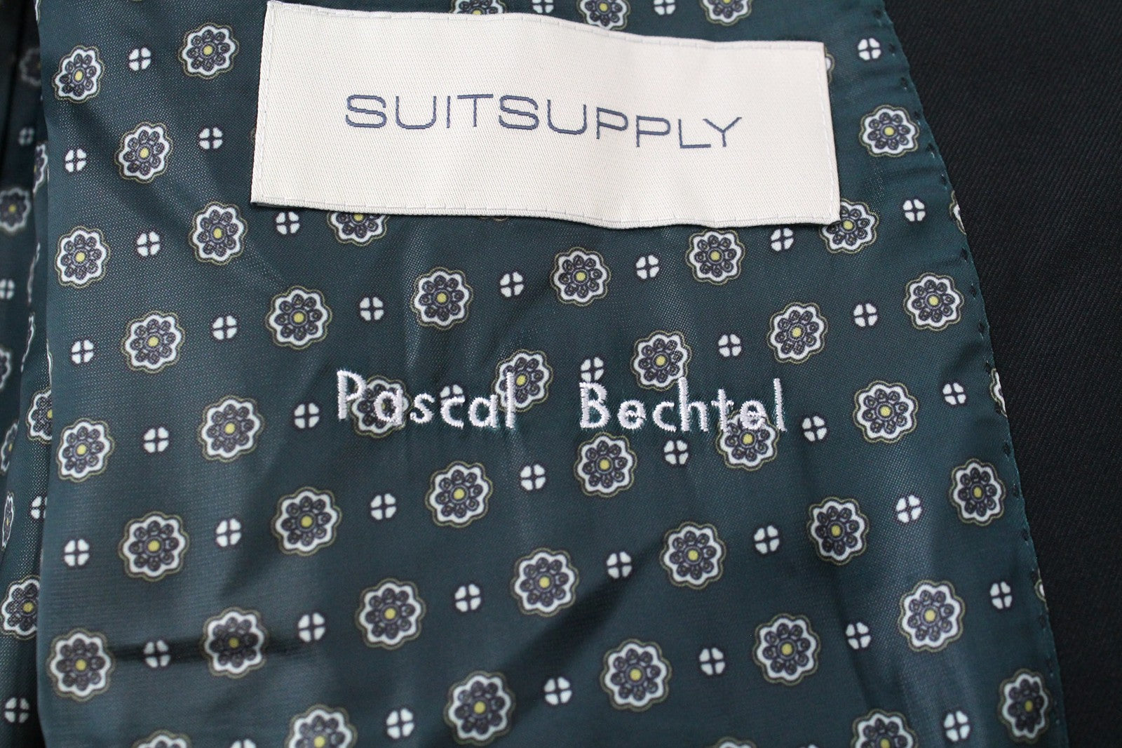 „SUITSUPPLY La Spalla“ vyriškas vieneilis švarkas, UK48R, tamsiai žalias, grynos vilnos 