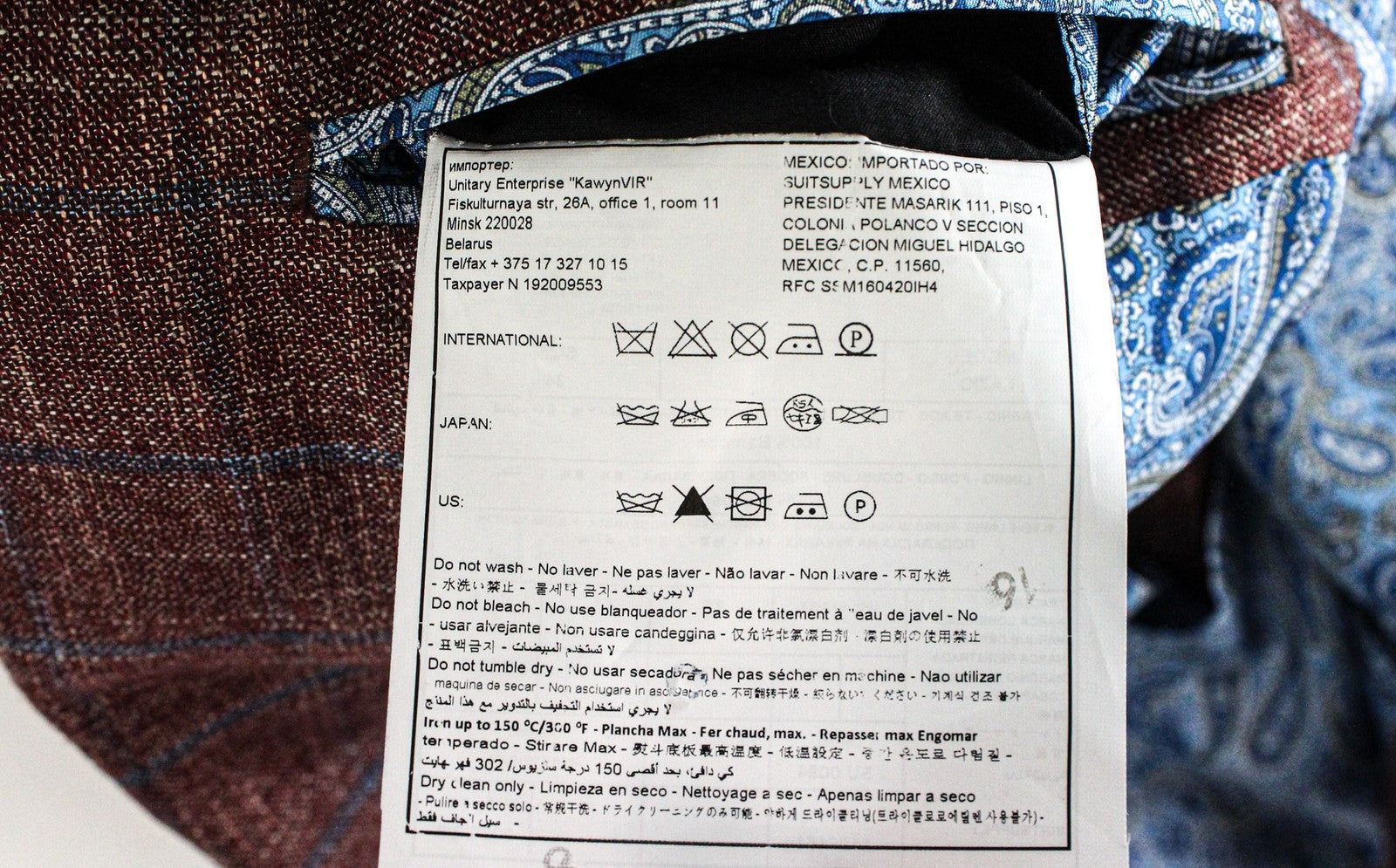 „SUITSUPPLY Lazio“ raudonas vyriškas švarkas, 34 dydžio, aptemptas, languotas, bambukinis oficialios suknelės modelis 