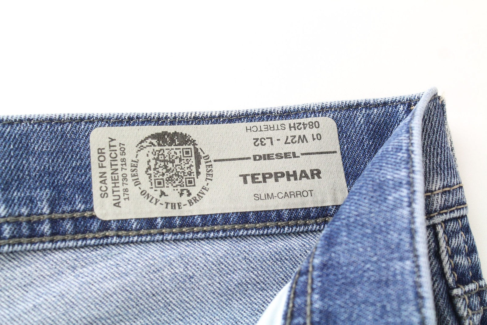 DIESEL Tepphar 0842H W27/L32 Boys Blue Carrot Slim Jeans Button Fly